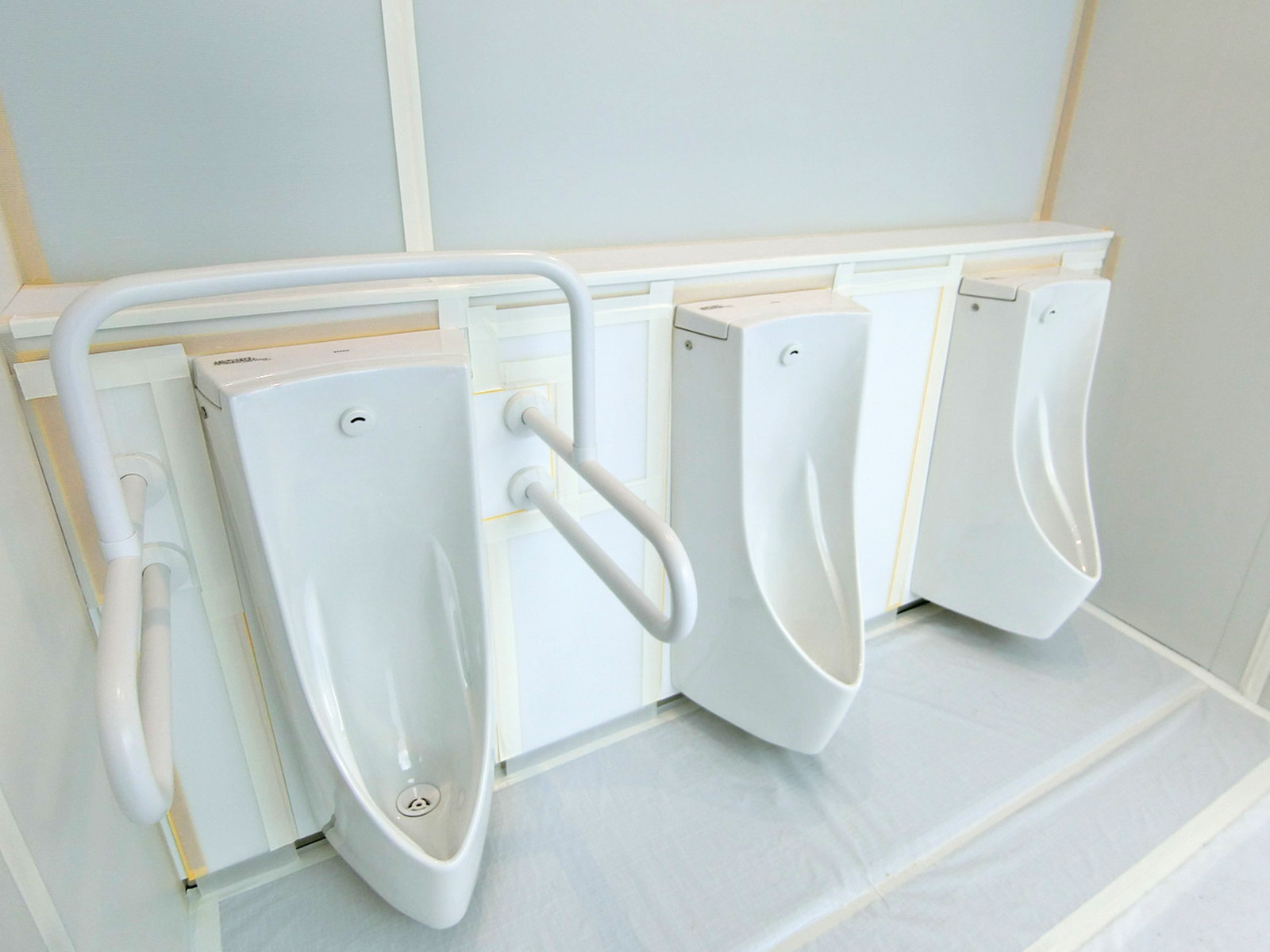 男性用トイレ