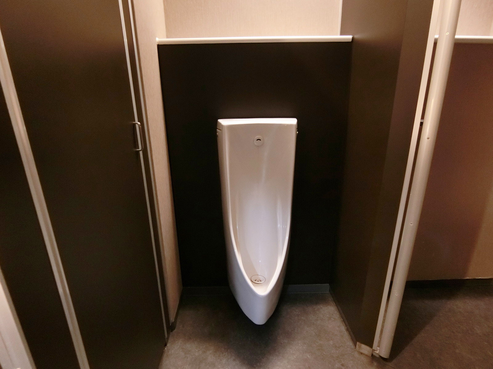 男性用トイレ