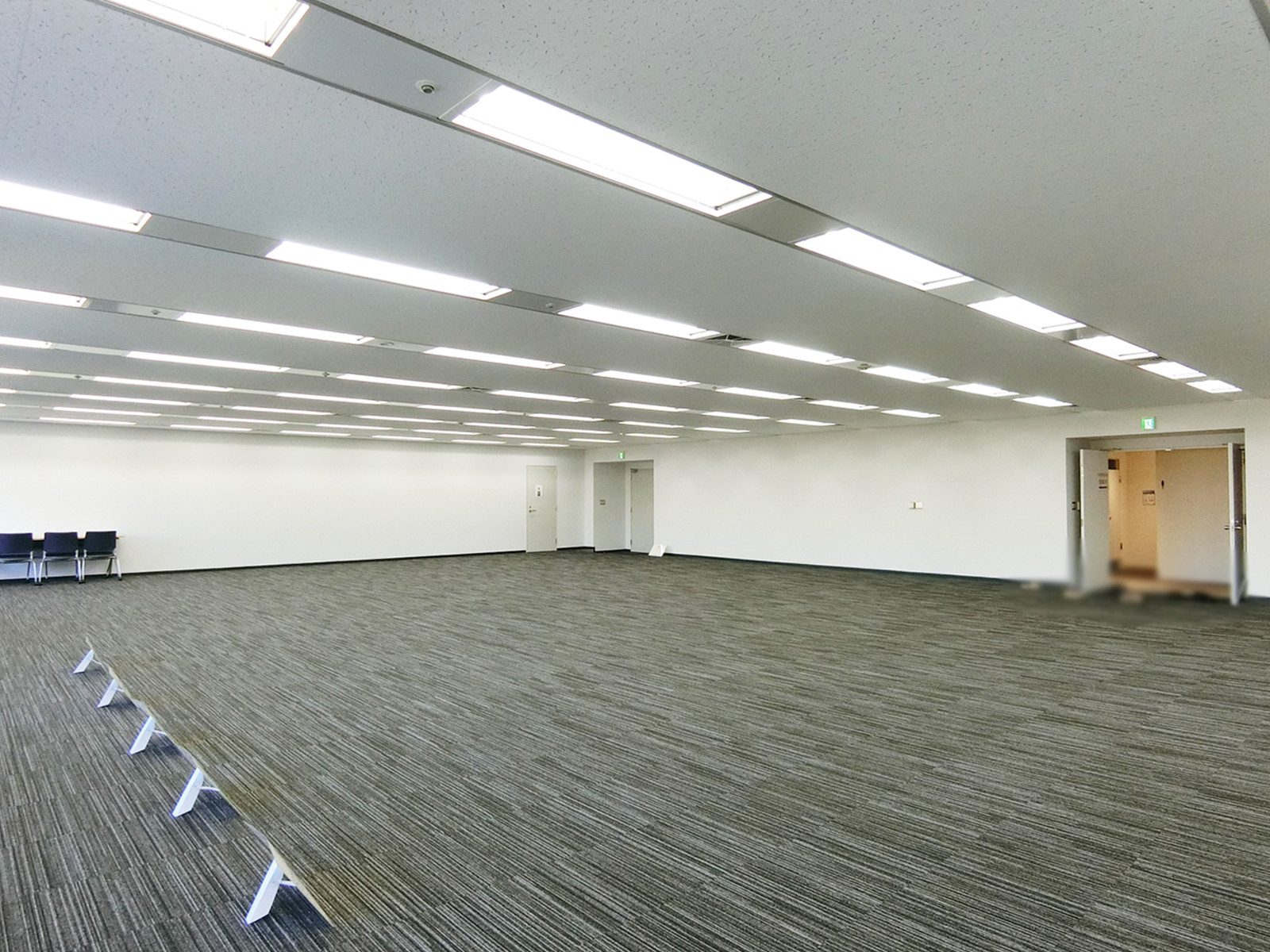 別角度の様子