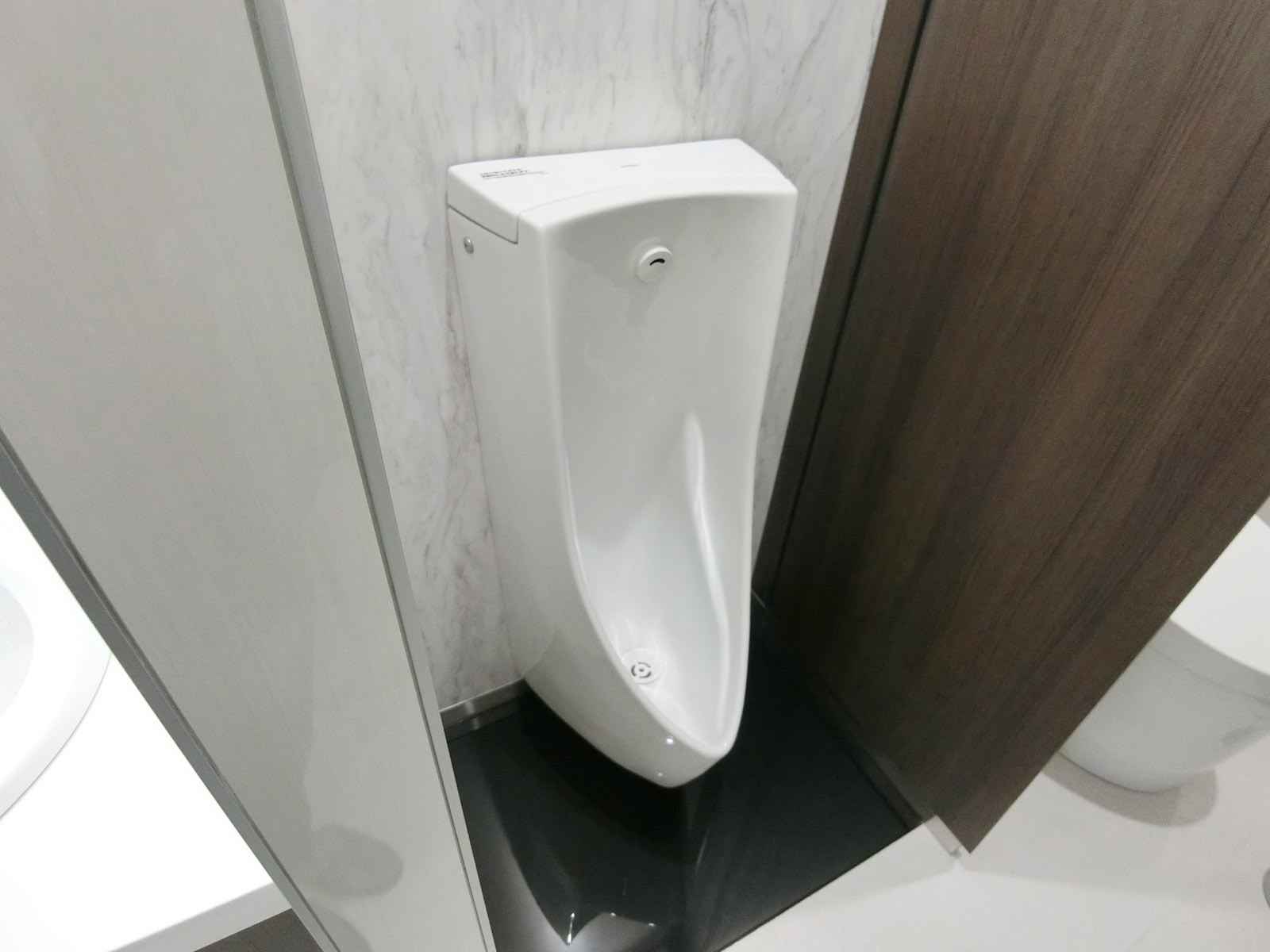 男性用トイレ