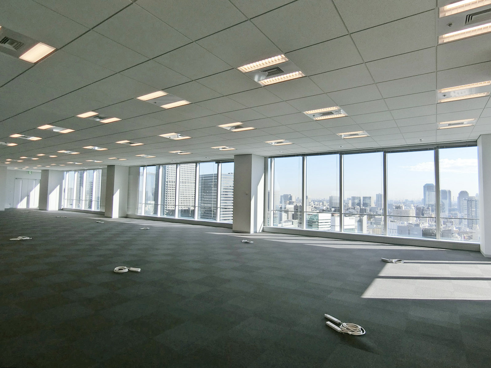 窓際の様子（東面）