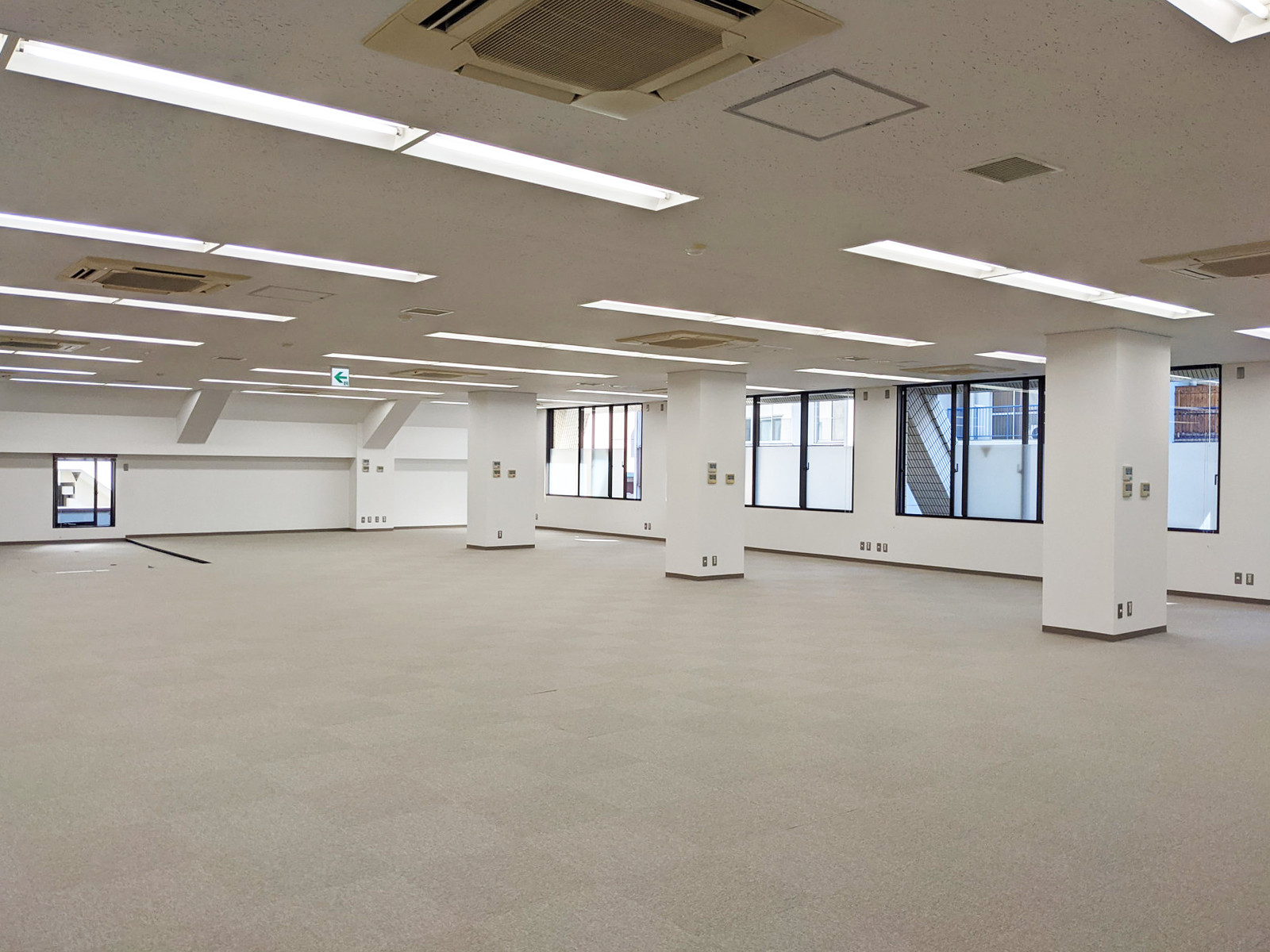 オフィス室内参考画像(4階・約84坪)
