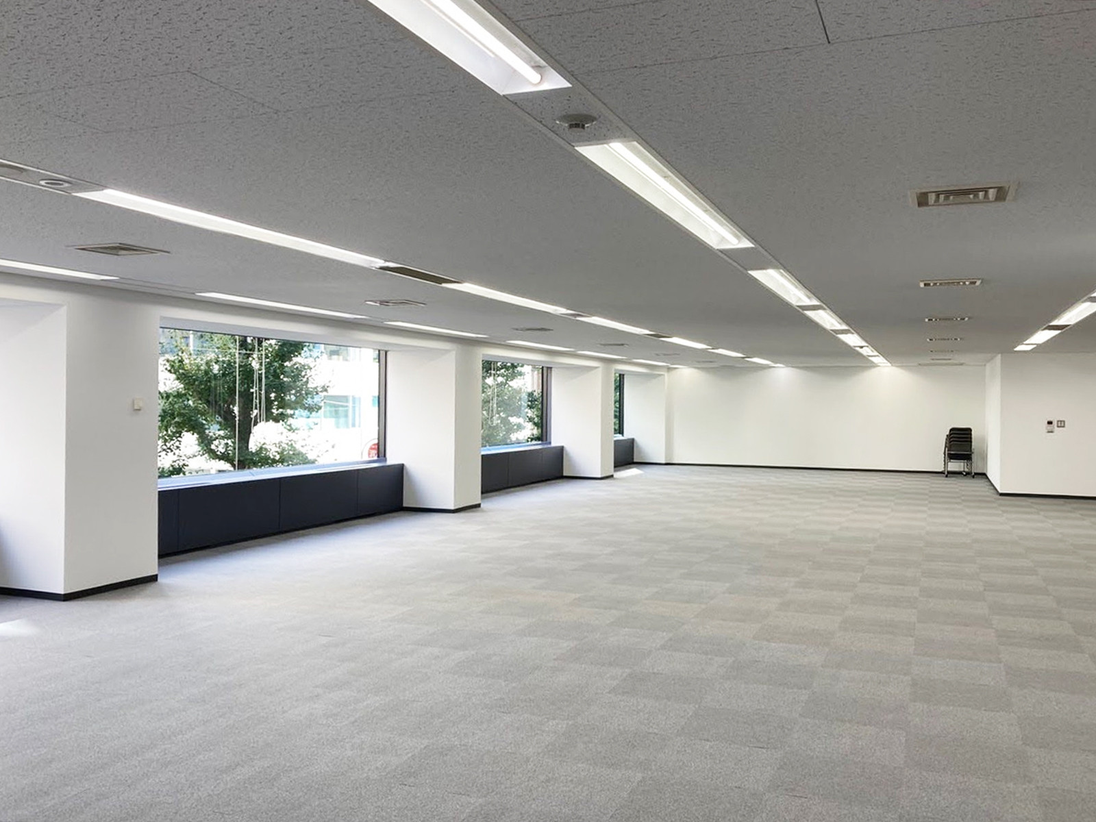 オフィス室内参考画像