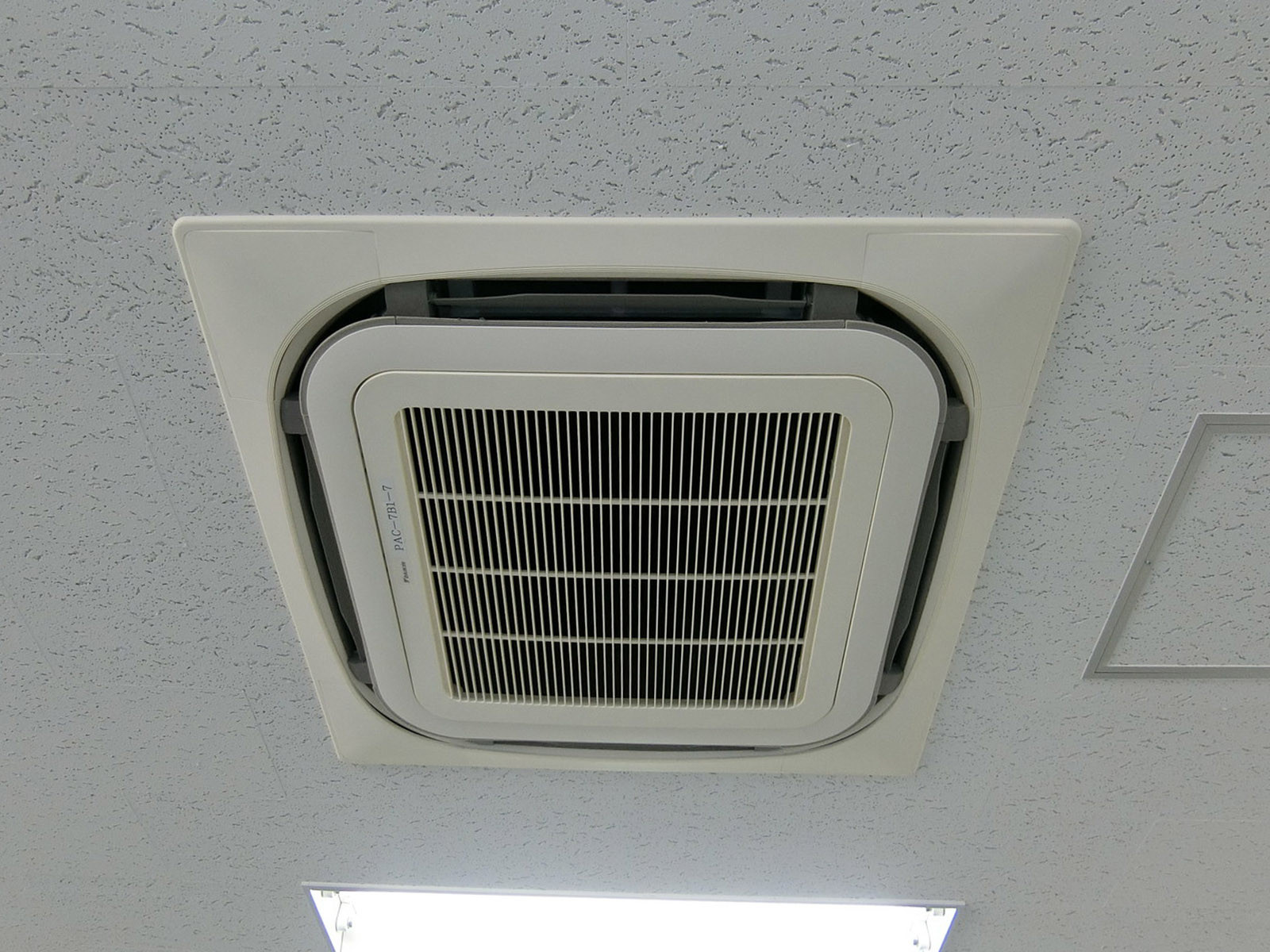 空調