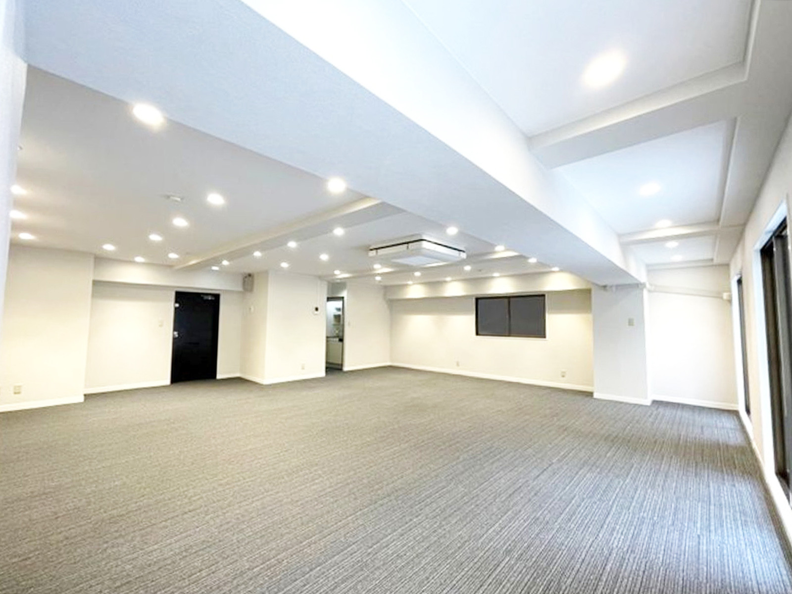 オフィス室内参考画像(4階・約21坪)
