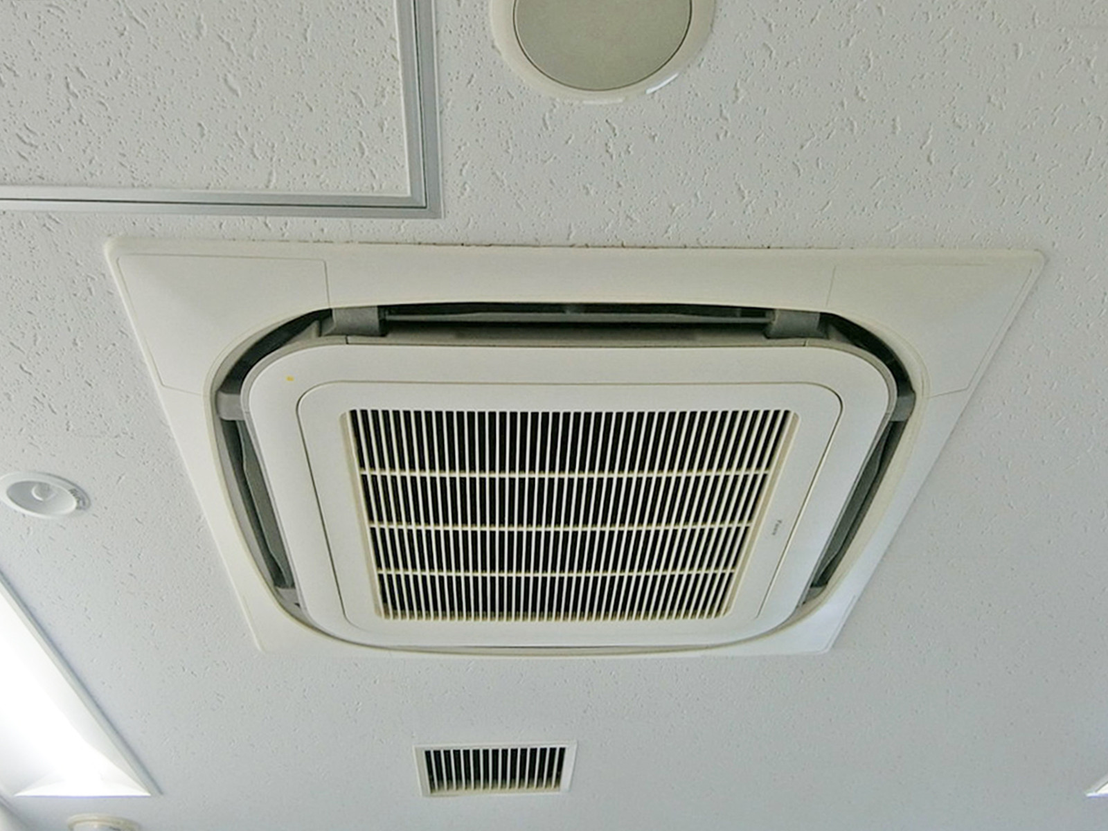 空調