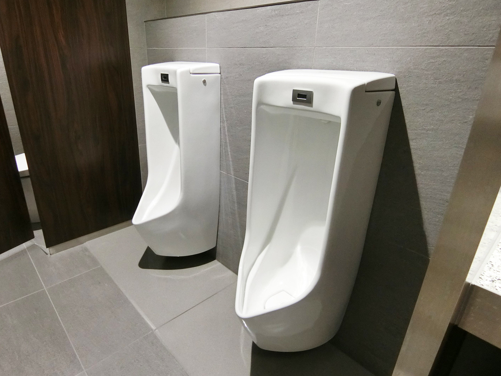 男性用トイレ