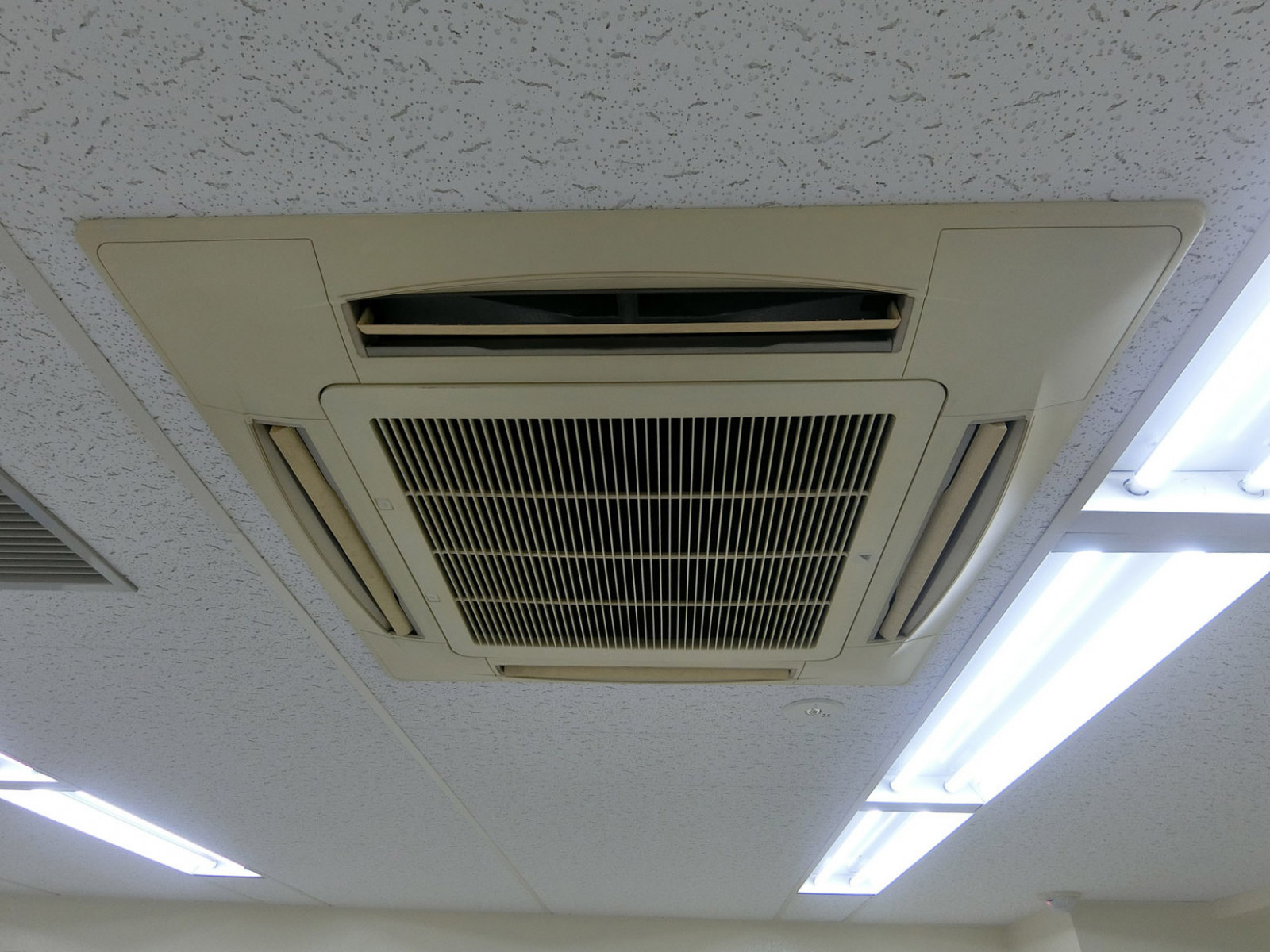 空調