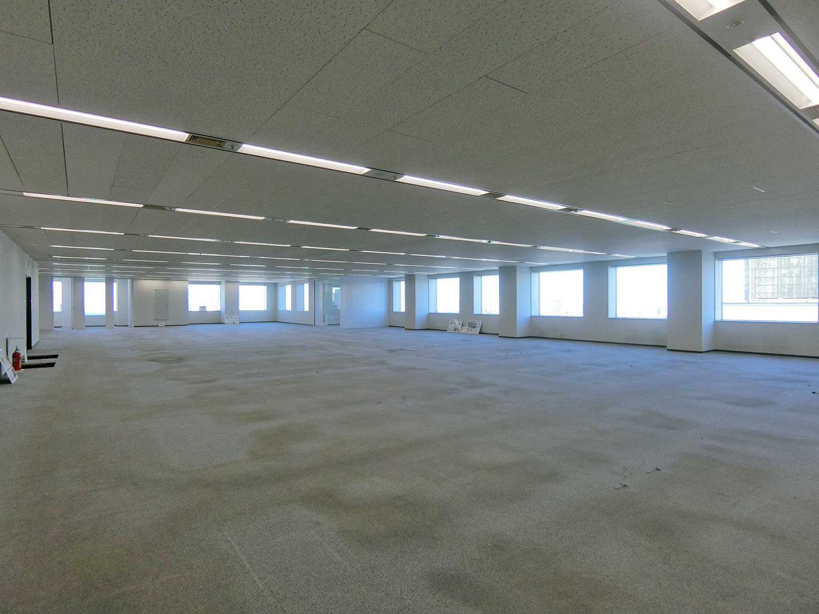 オフィス室内参考画像（23階）