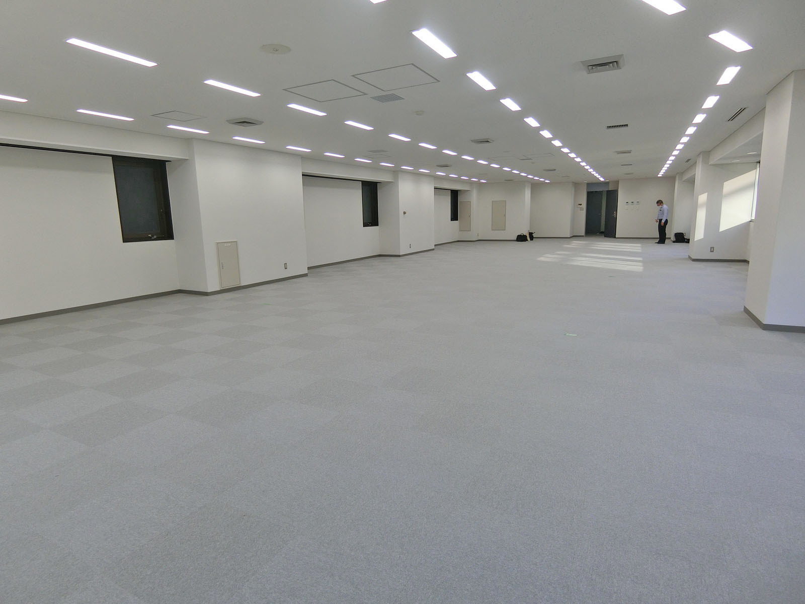 オフィス室内参考画像