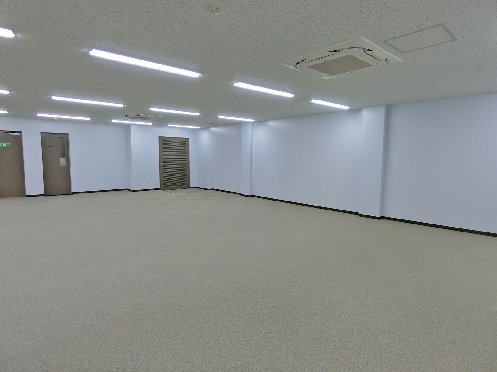 フロア別角度からの様子