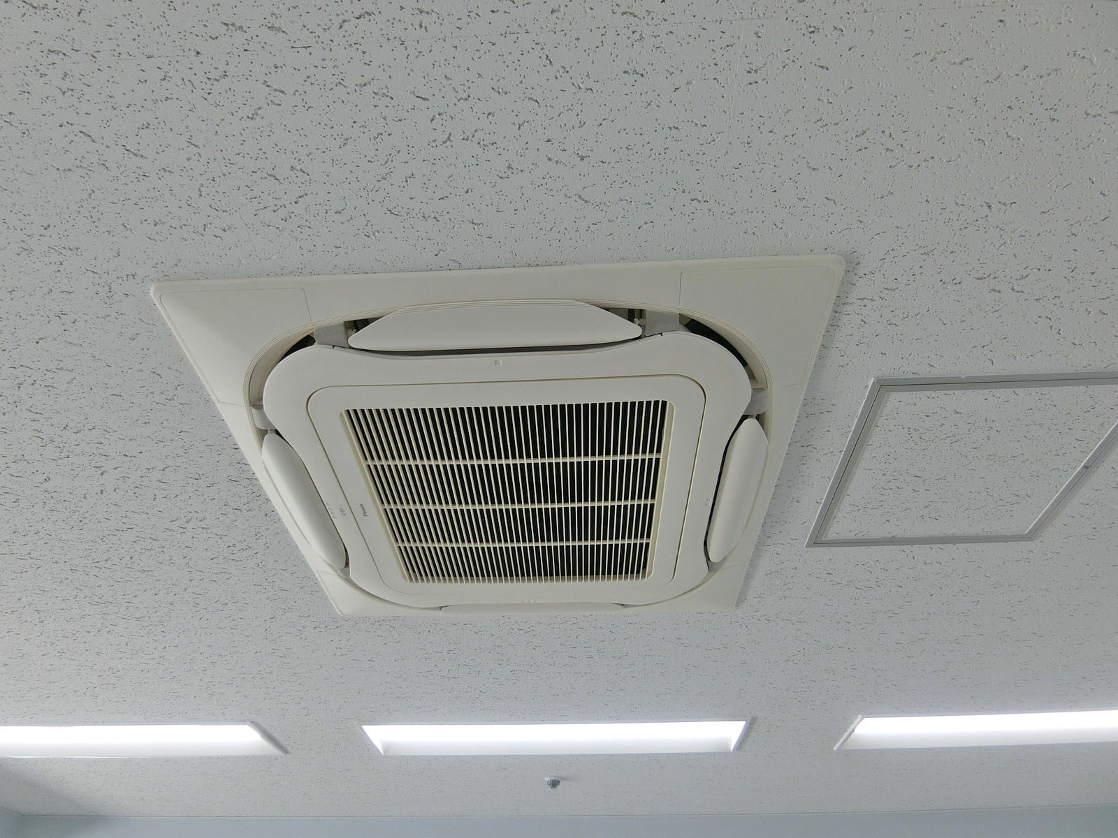 空調