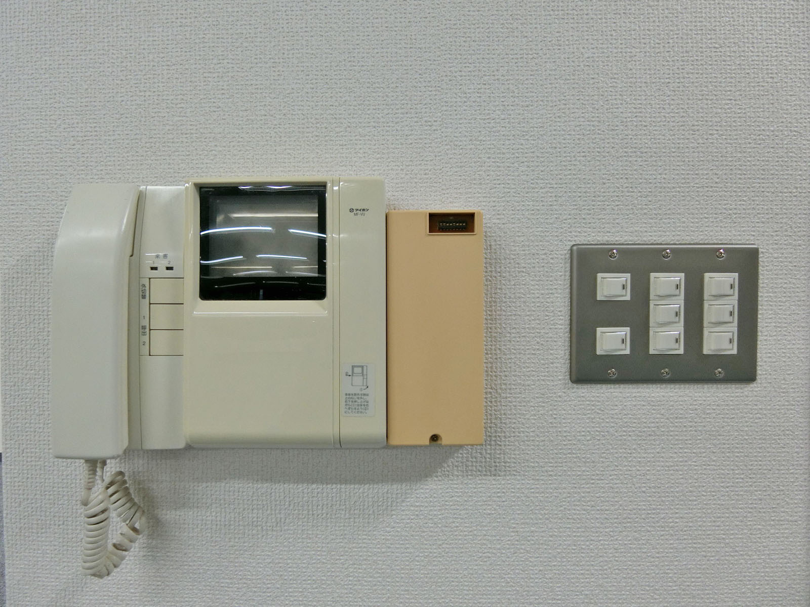 インターホン