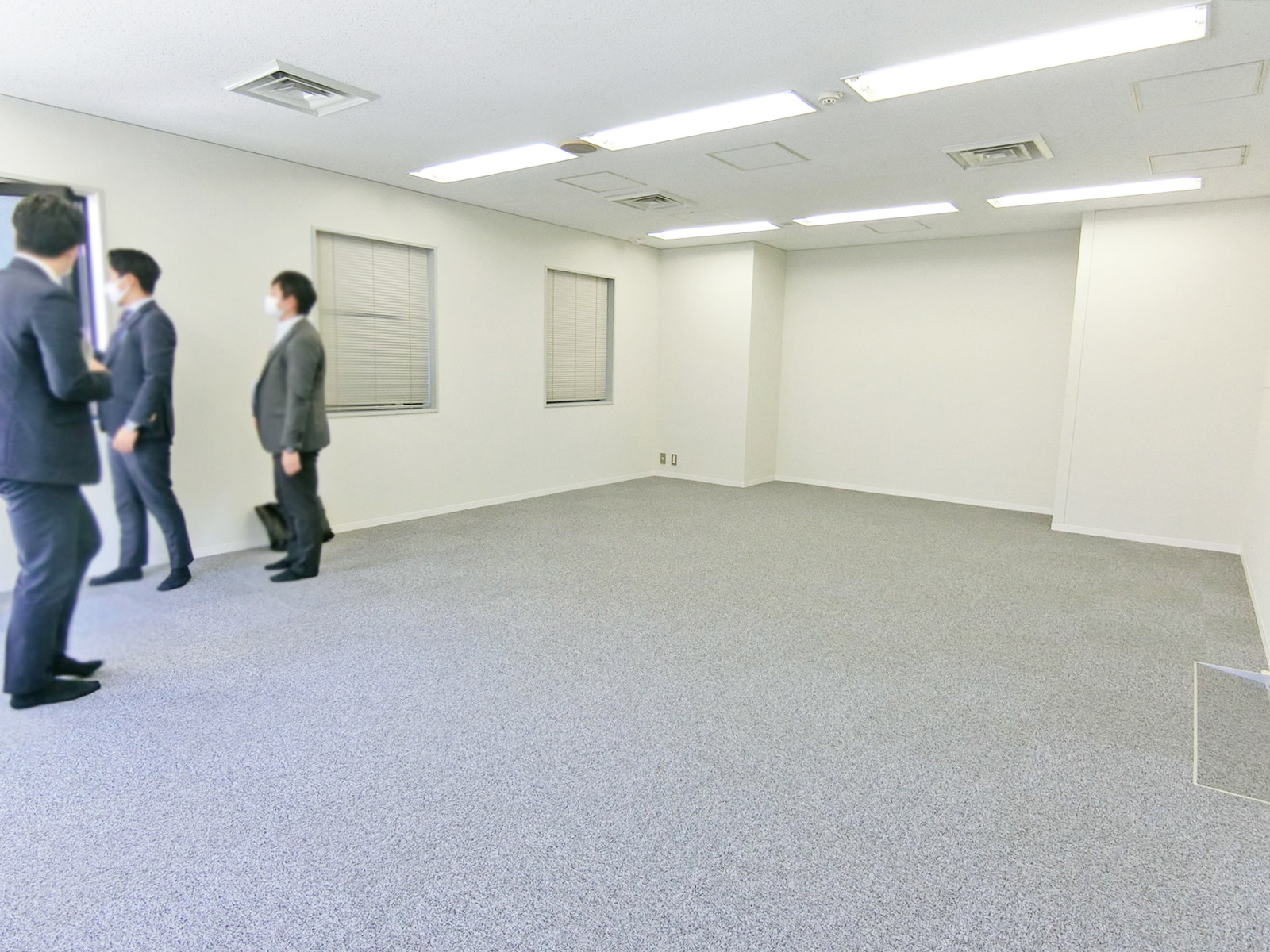 別角度の様子