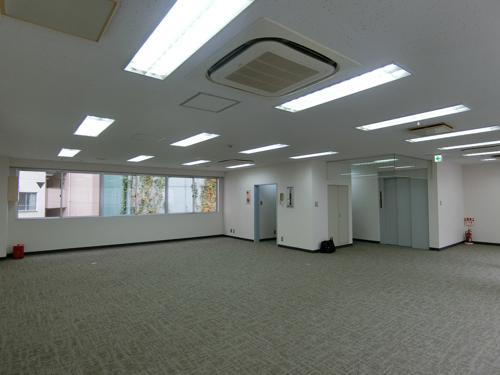窓面の様子