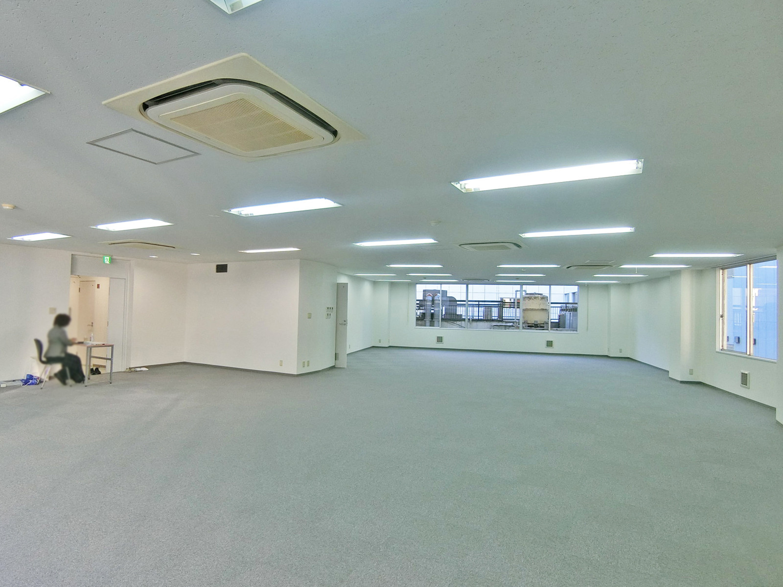 オフィス室内参考画像（4階・約58坪）