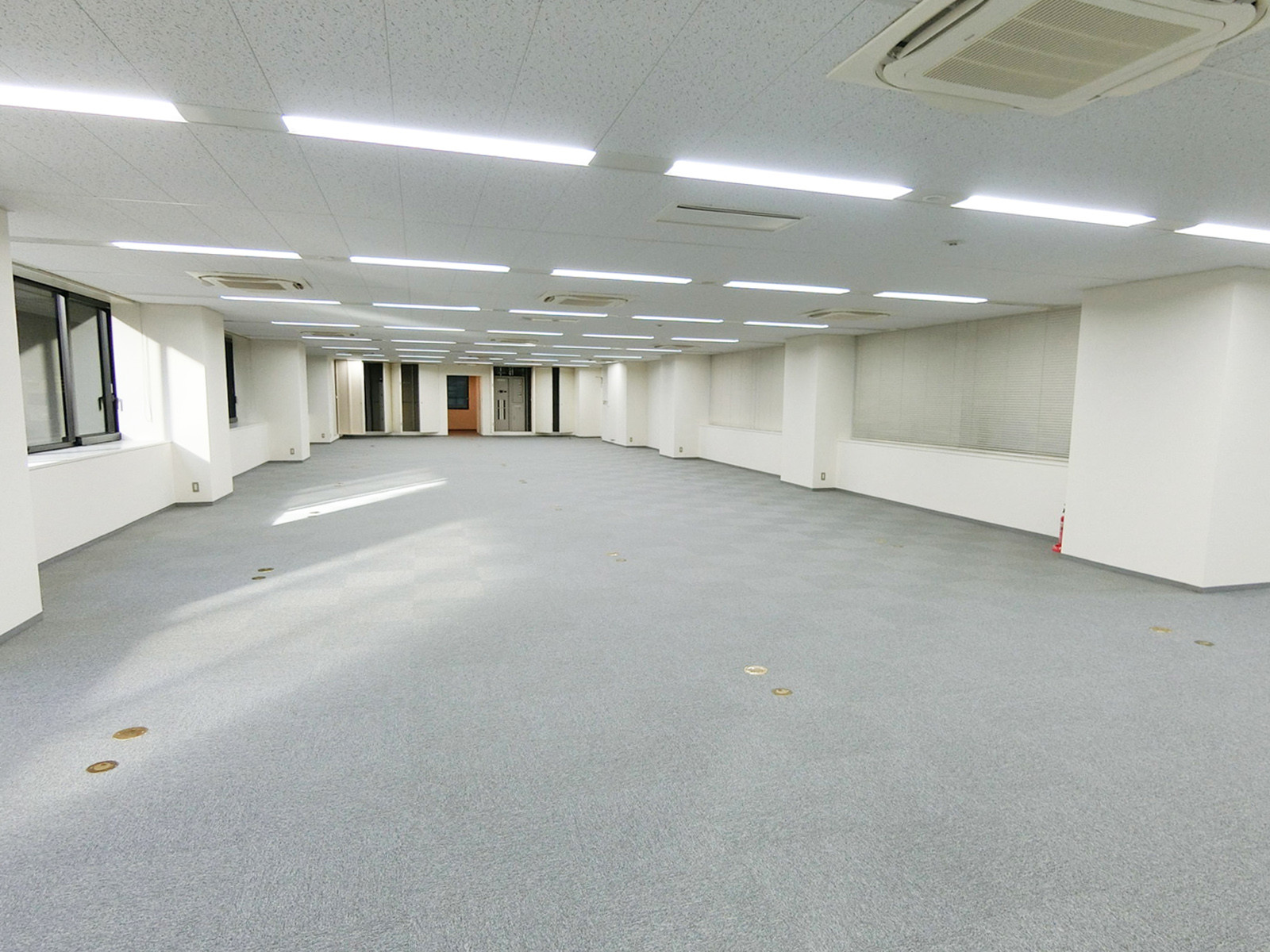 別角度の様子