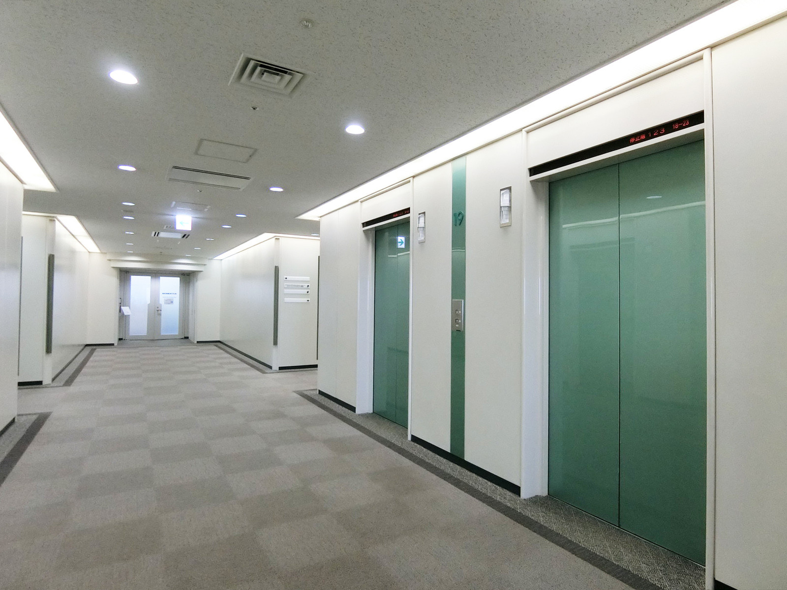 エレベーターホール