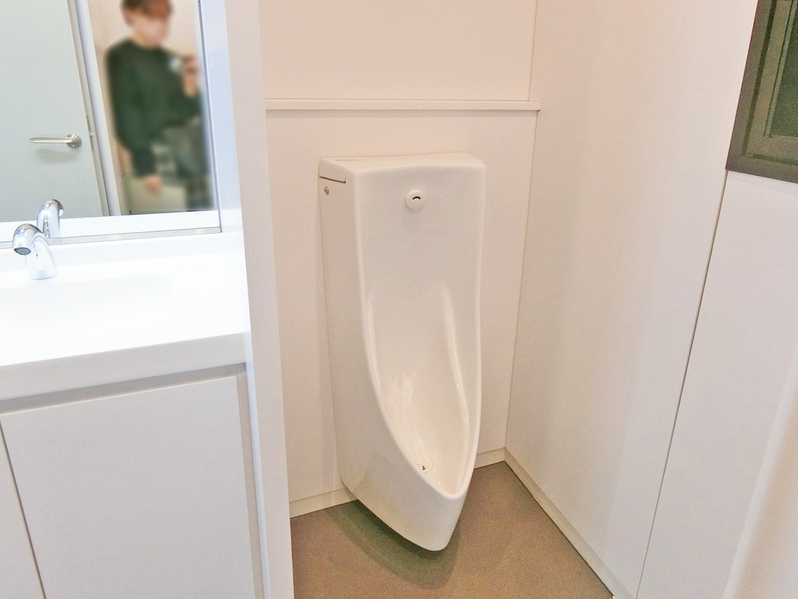 男性用トイレ