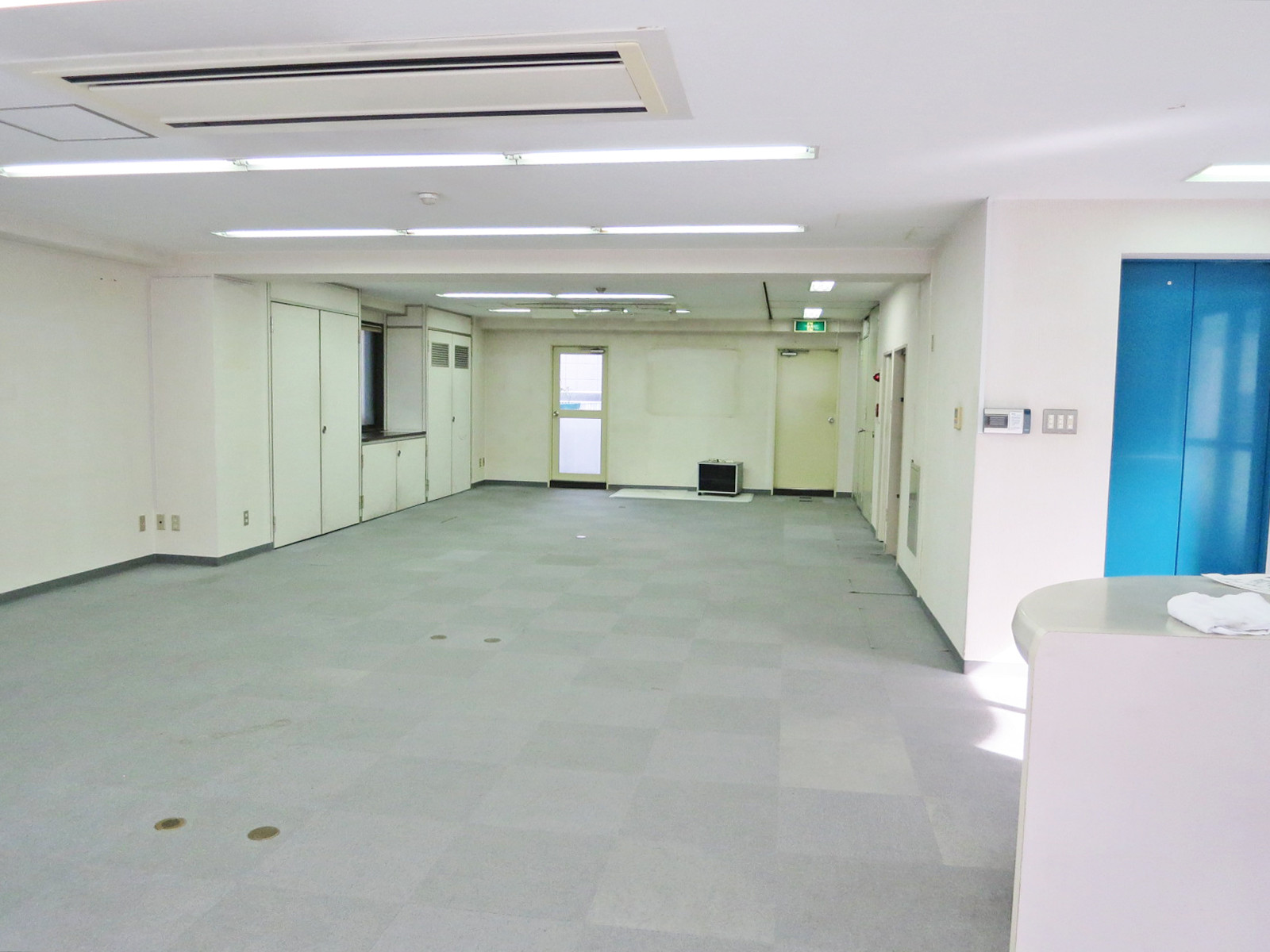 オフィス室内参考画像