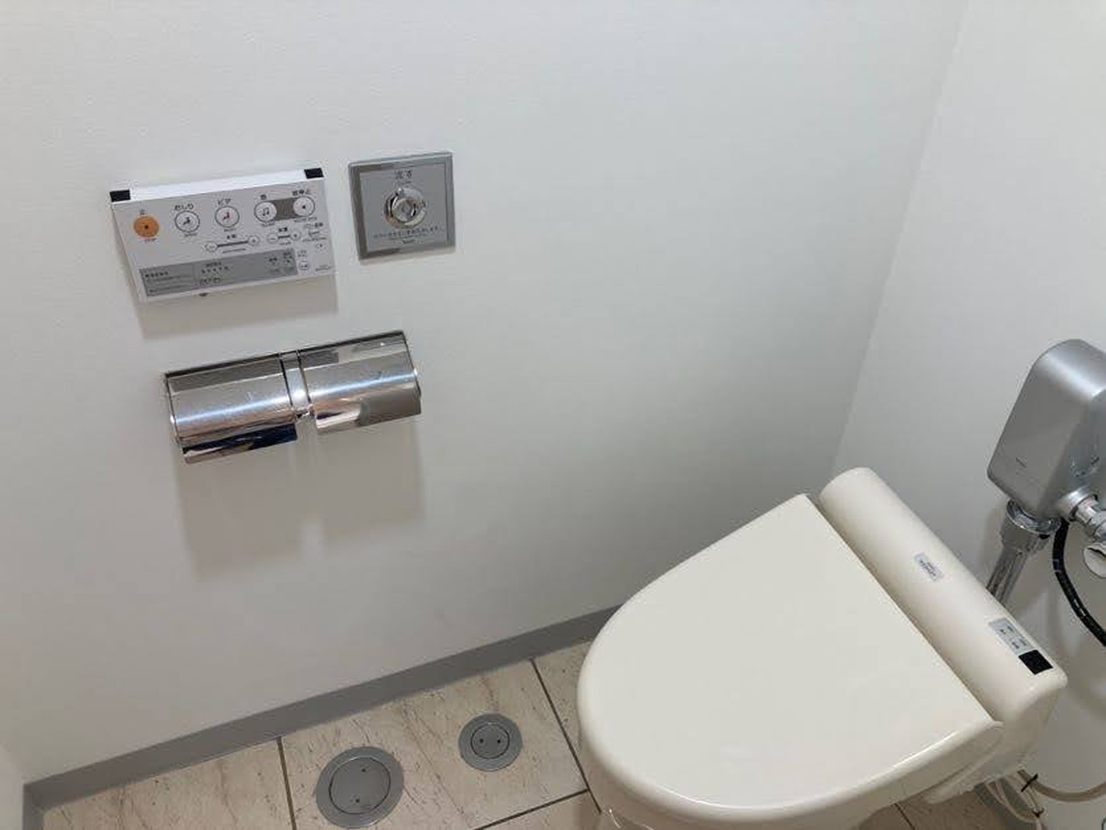個室トイレ