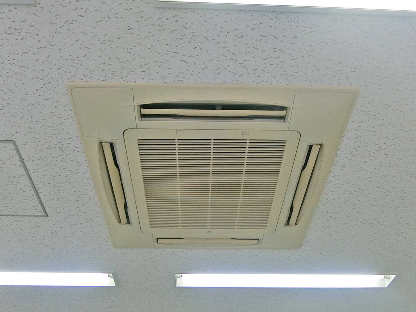 空調
