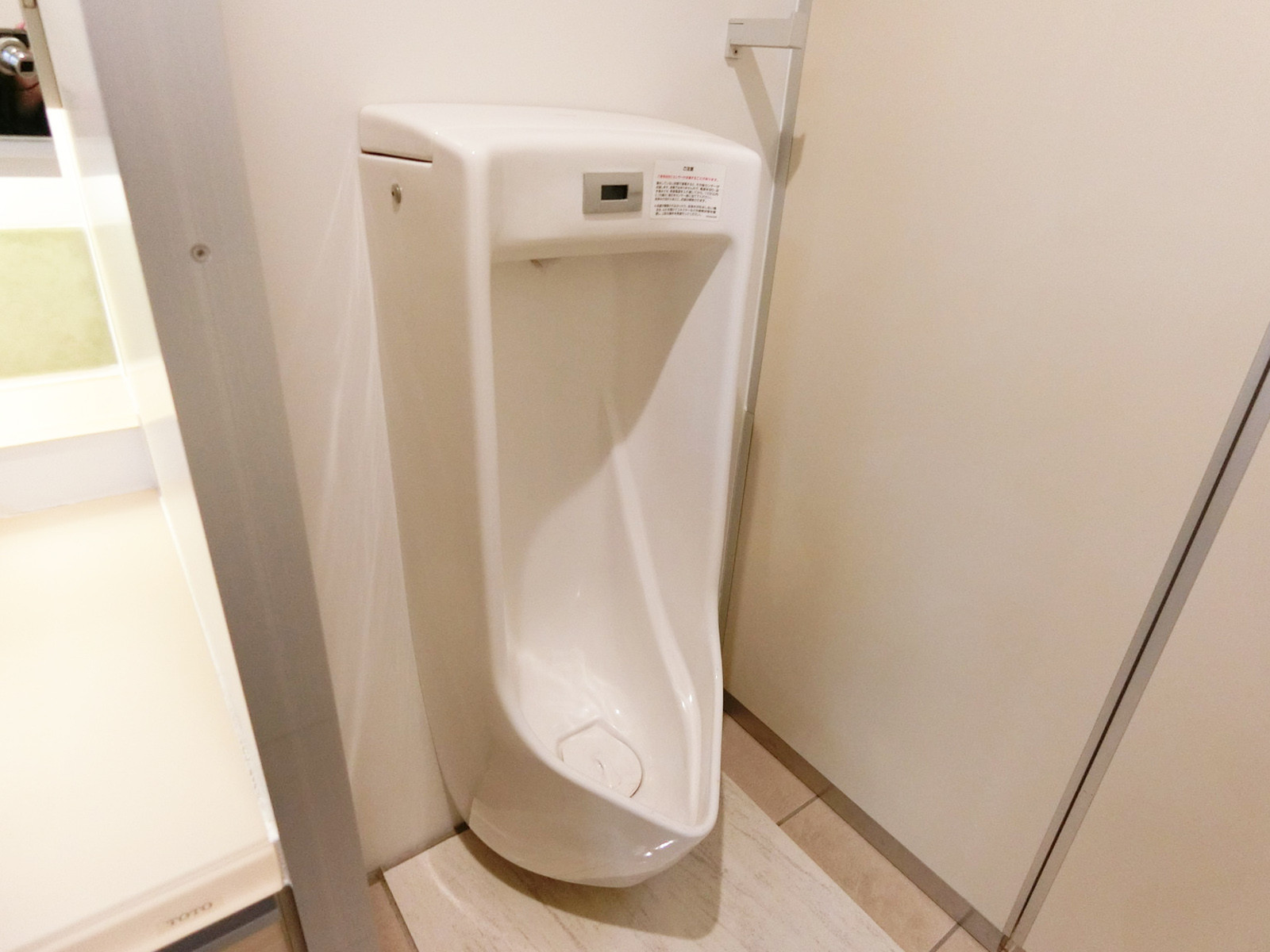 男性用トイレ