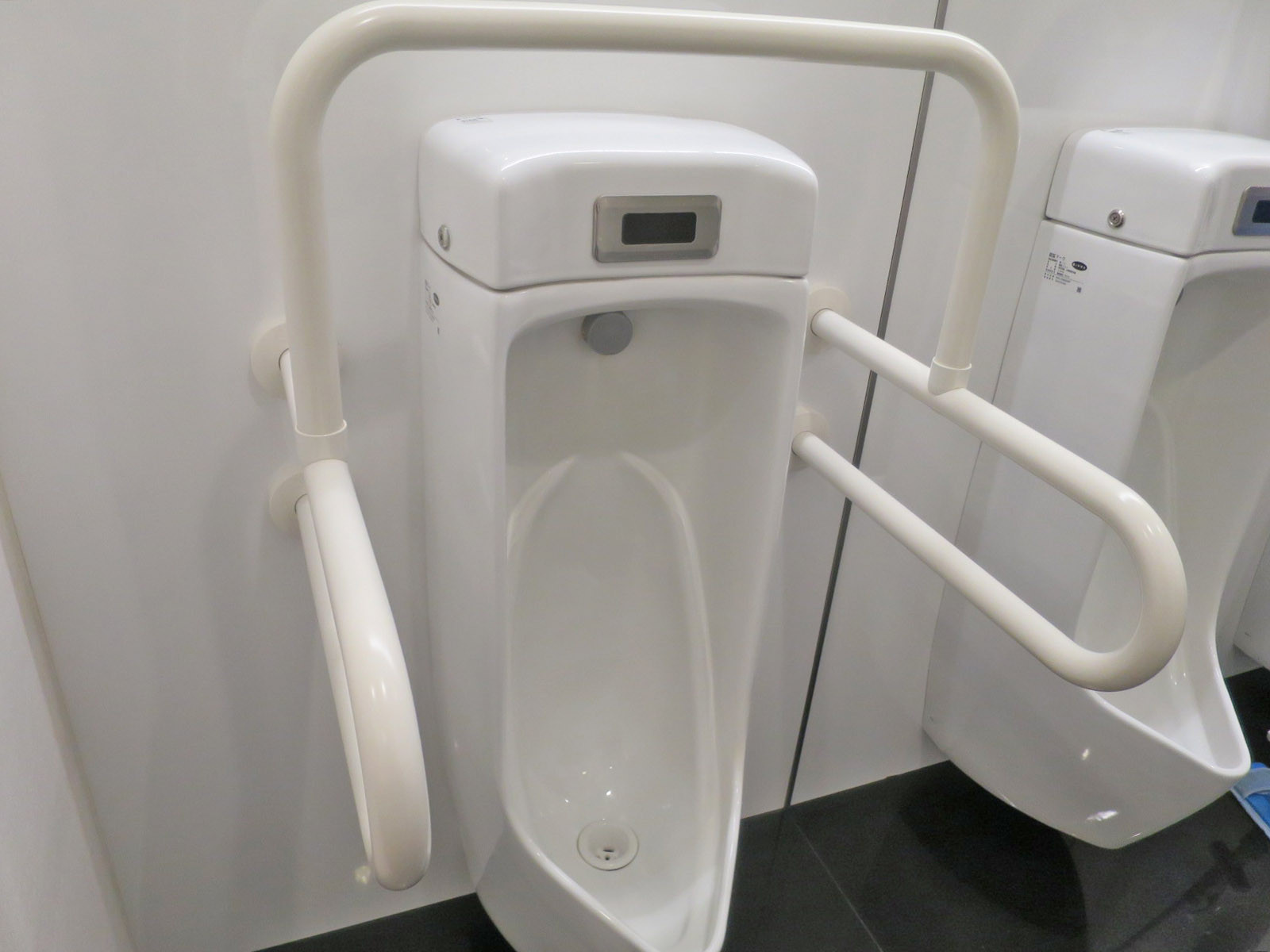男性用トイレ