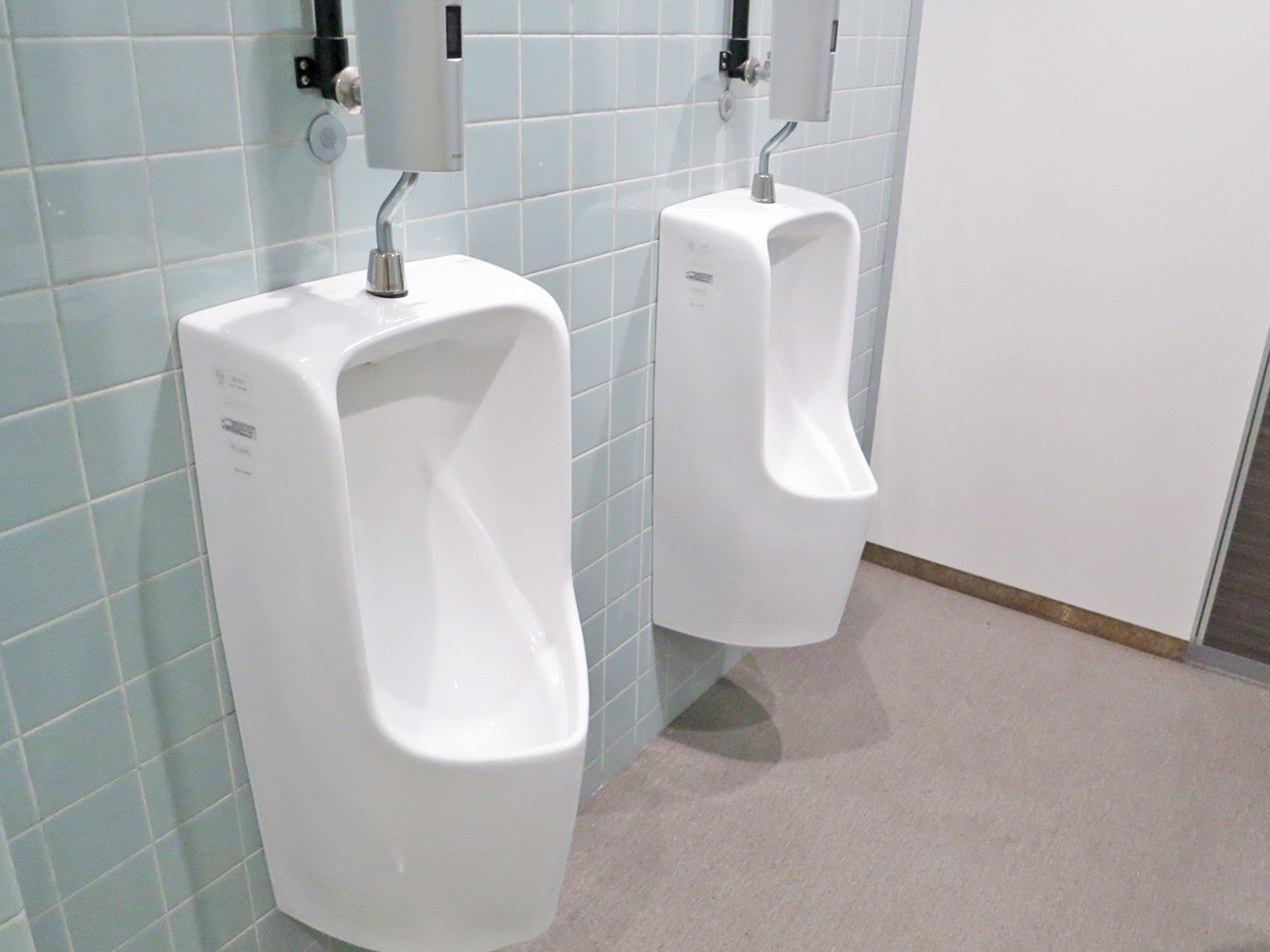 男性用トイレ