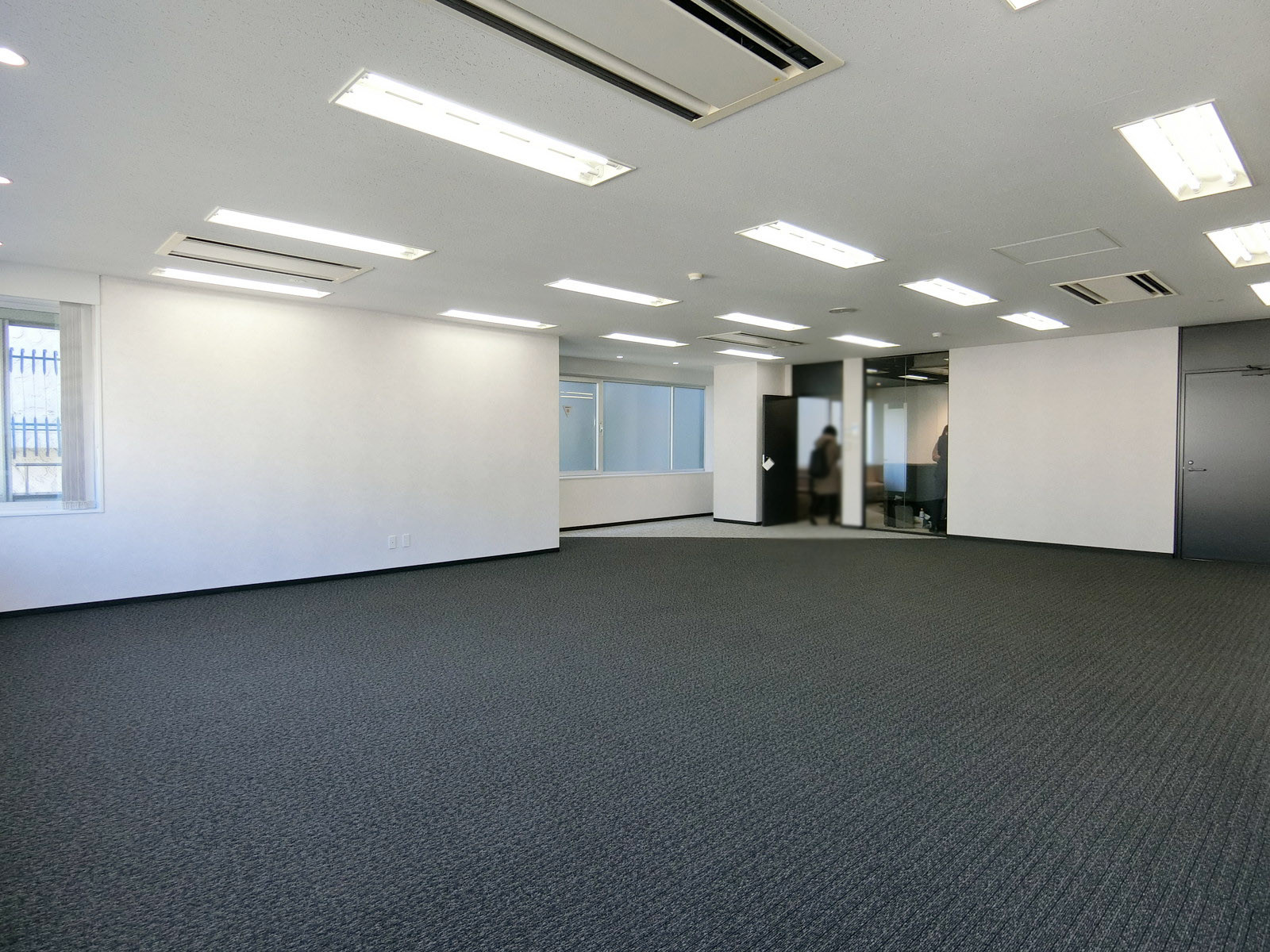 オフィス室内参考画像（8階・約58坪）