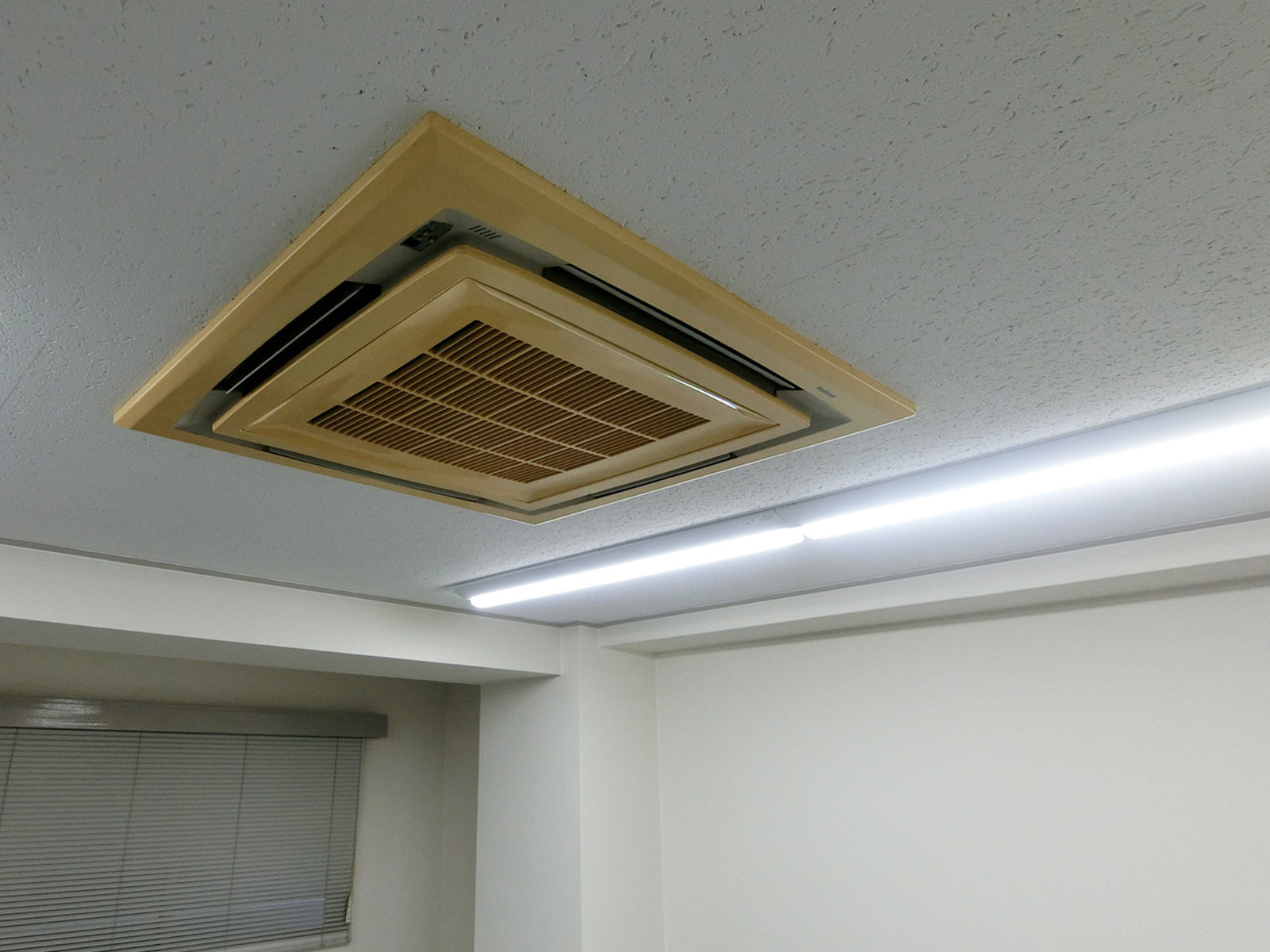 空調