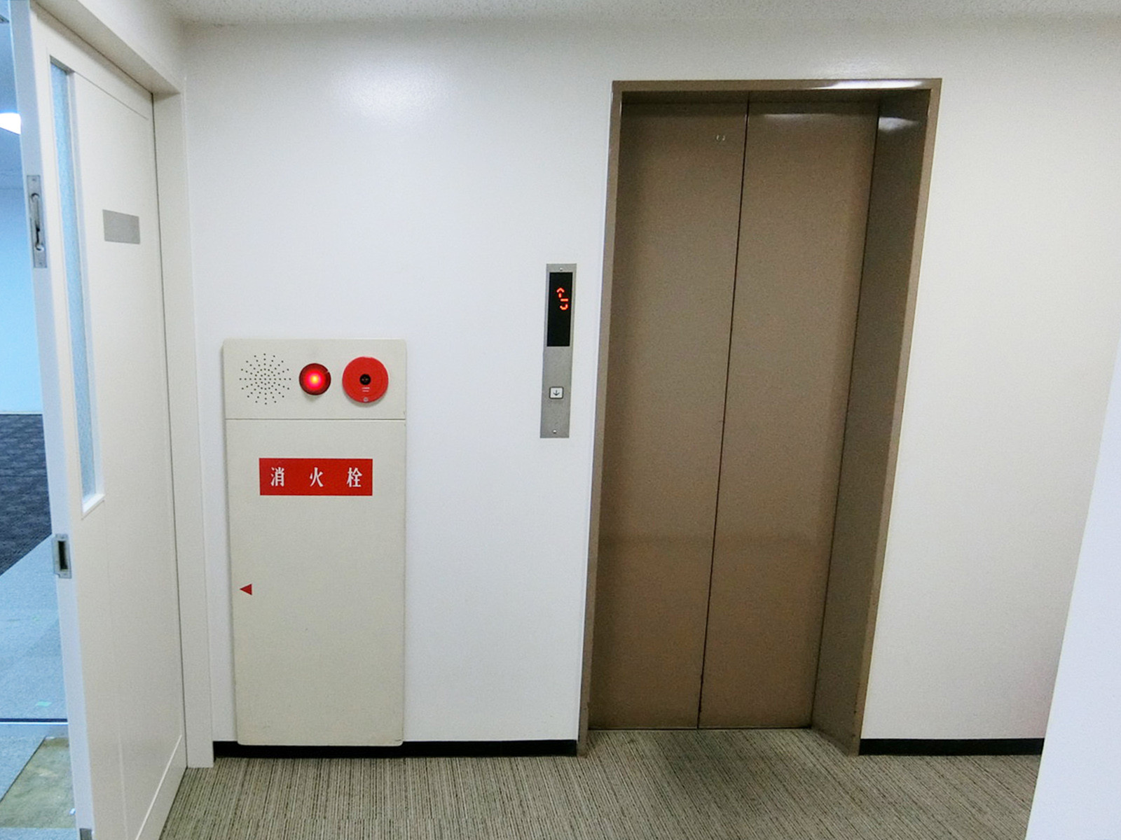 エレベーターホール