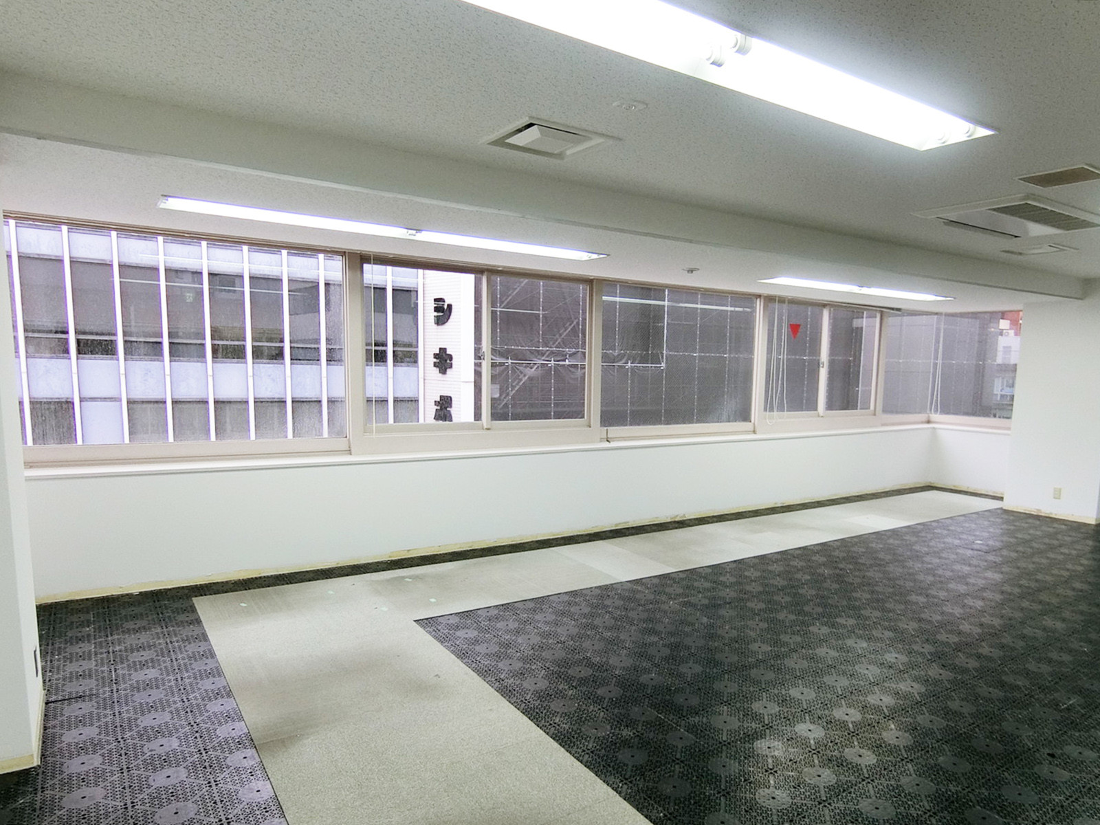 別角度の様子