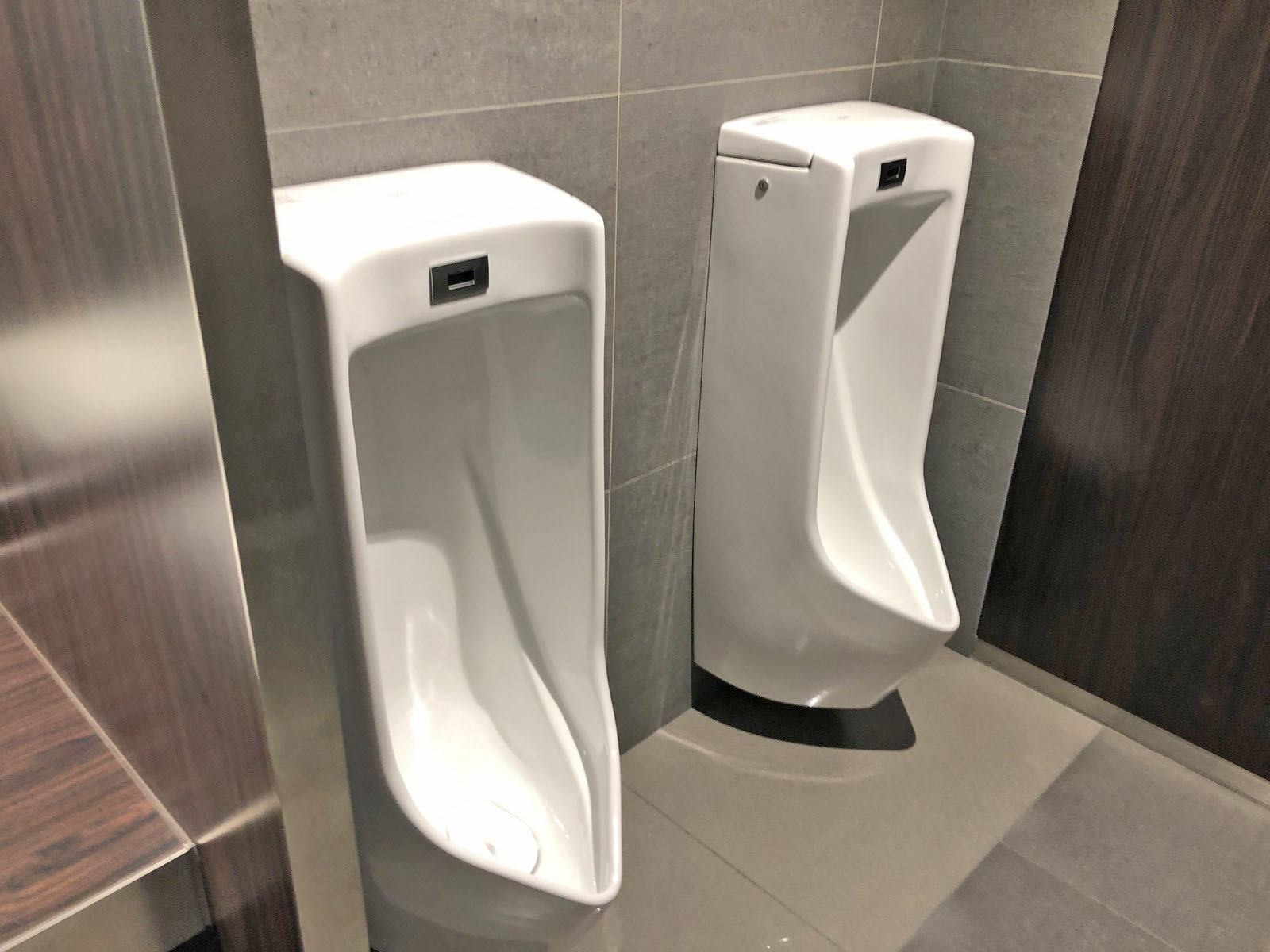 男性用トイレ