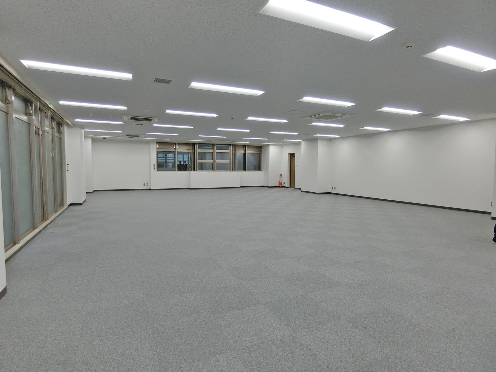 別角度の様子