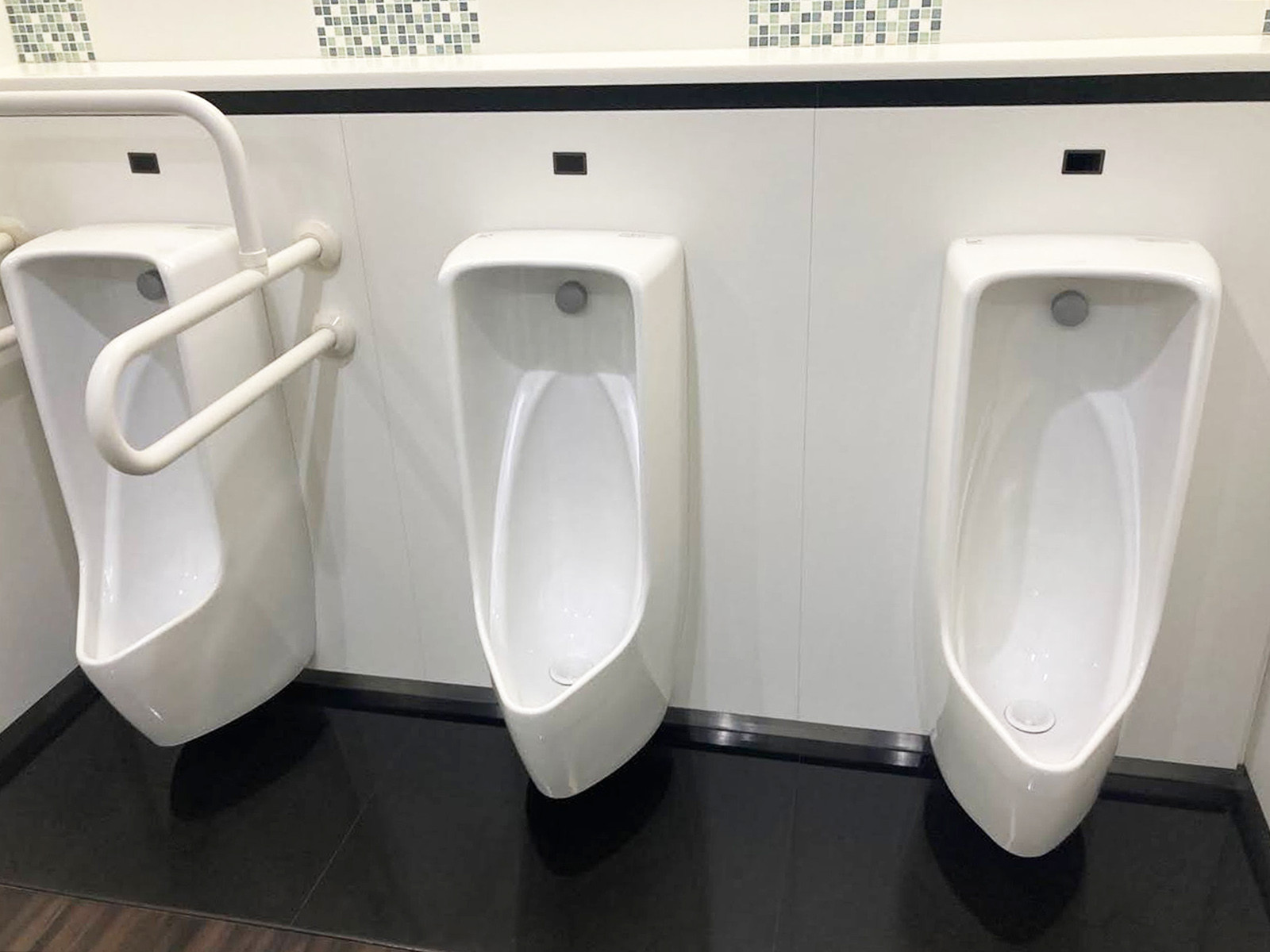 男性用トイレ