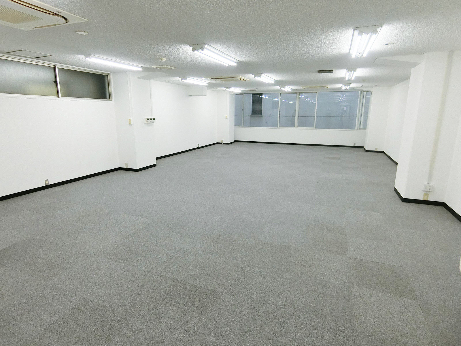 オフィス室内参考画像(4階・約27坪)