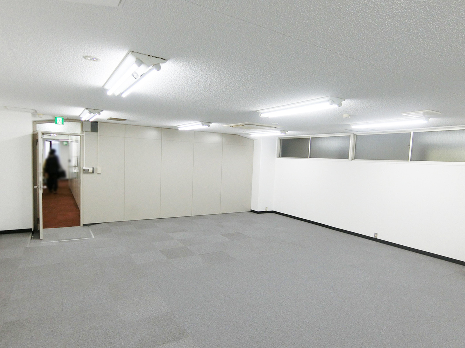 別角度の様子
