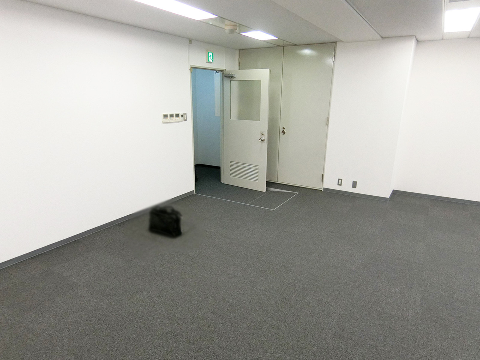 別角度の様子