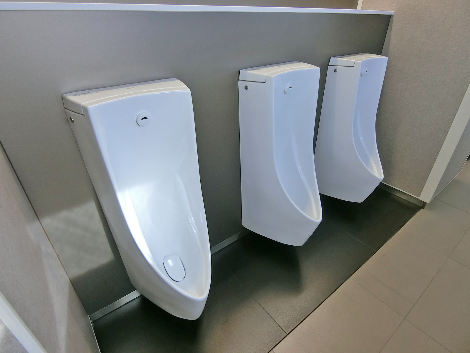男性用トイレ