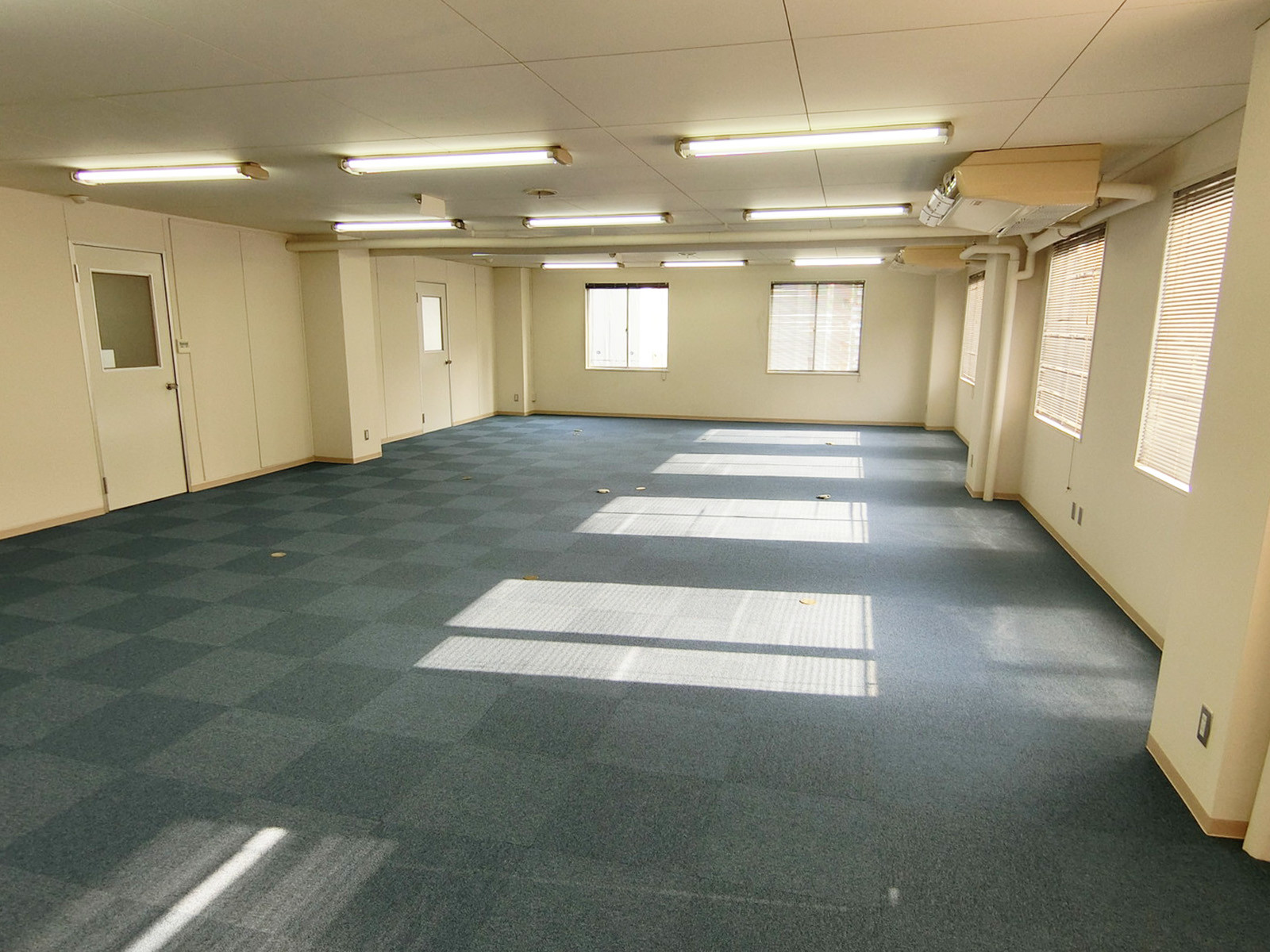 オフィス室内参考画像(7階・約33坪)