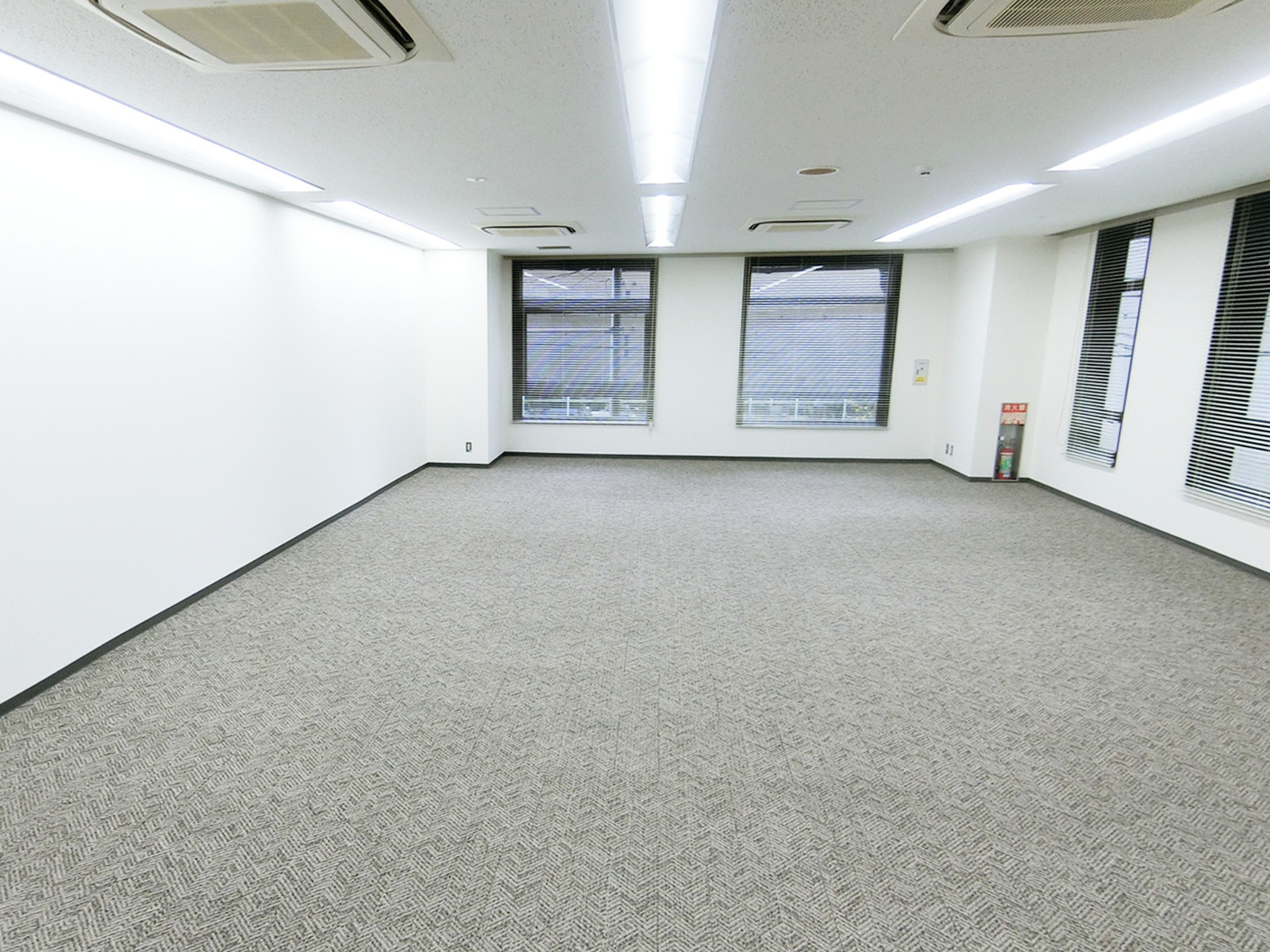 オフィス室内参考画像(2階・約27坪)