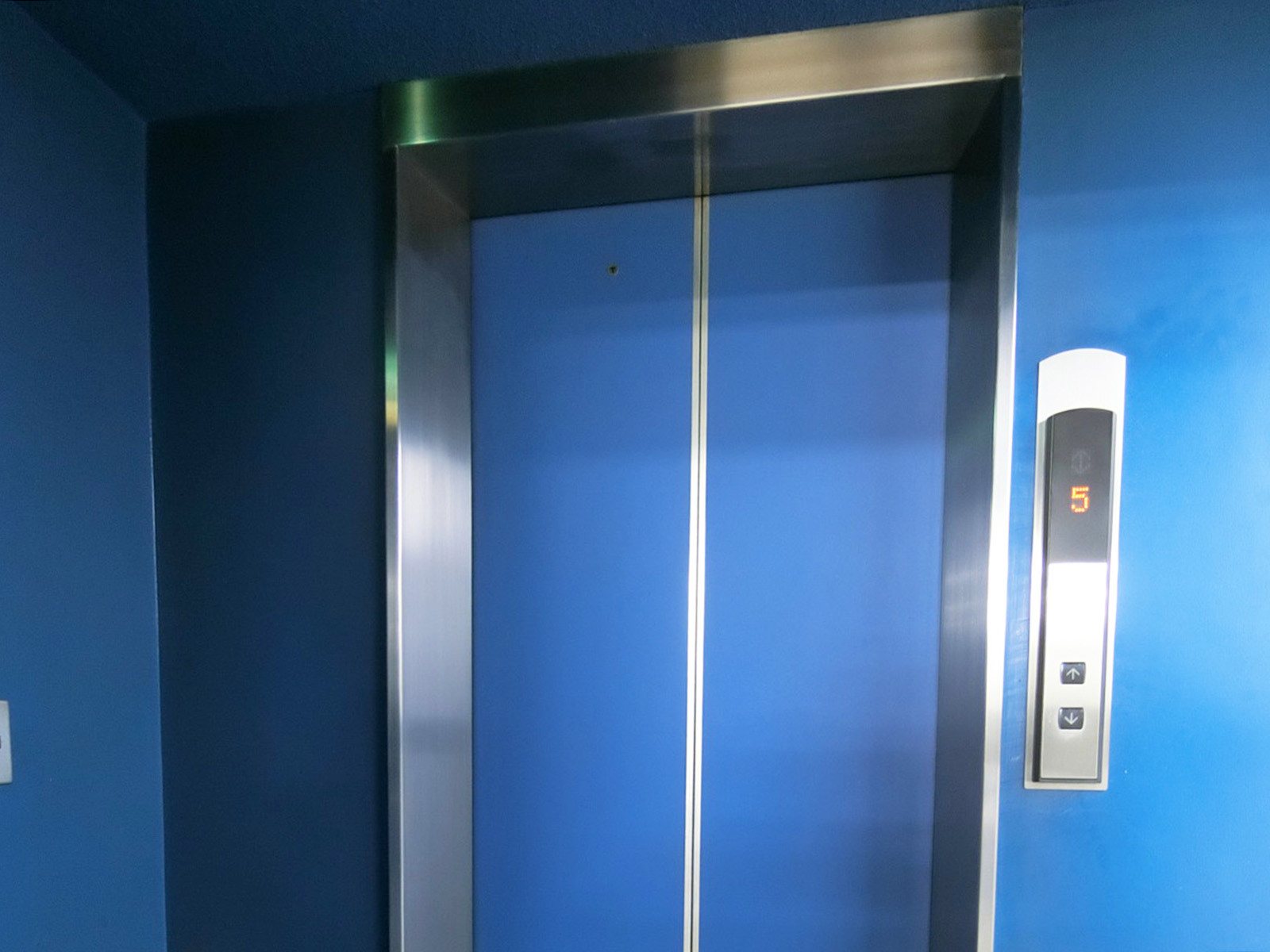 エレベーター