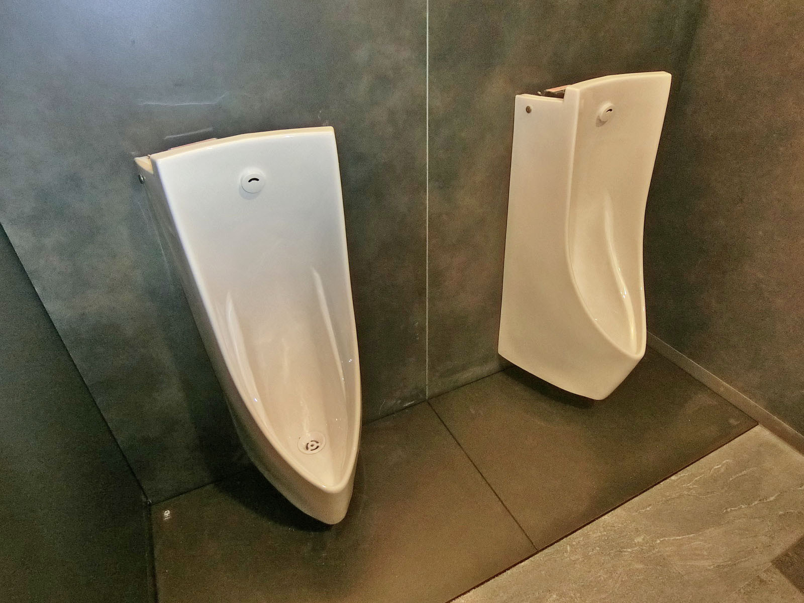 男性用トイレ