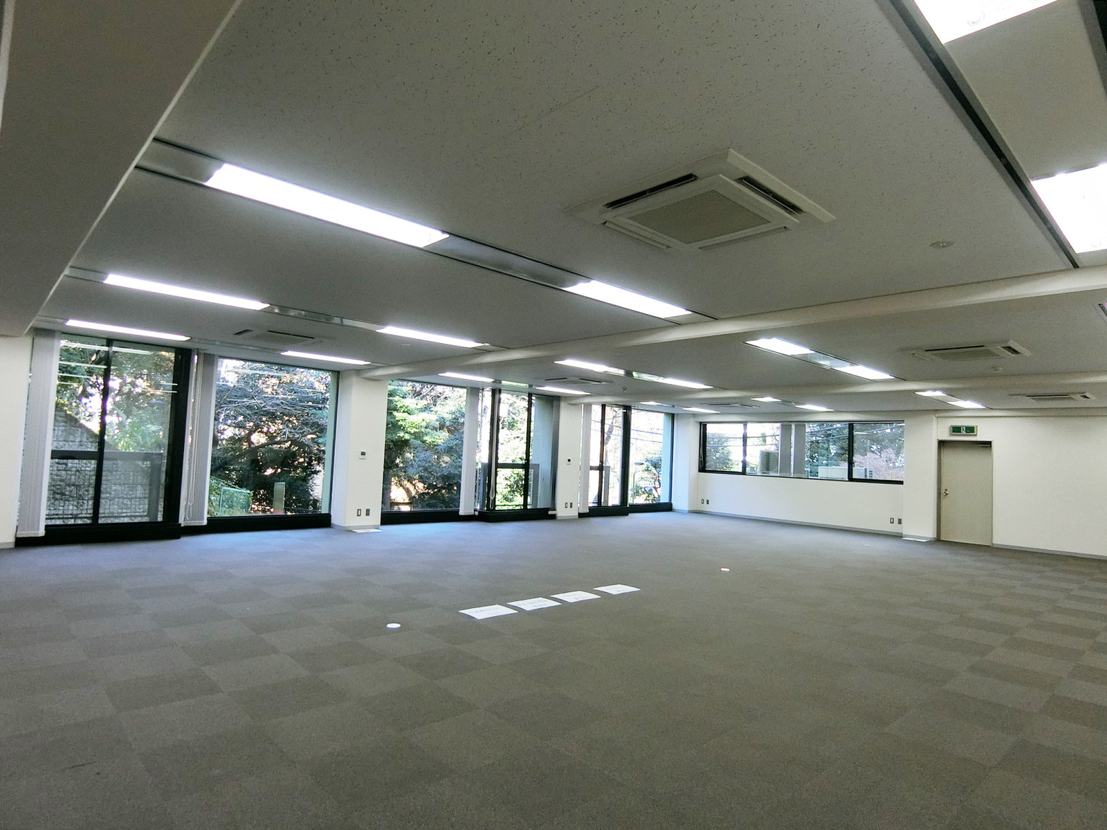 オフィス室内参考画像(2階・81坪)