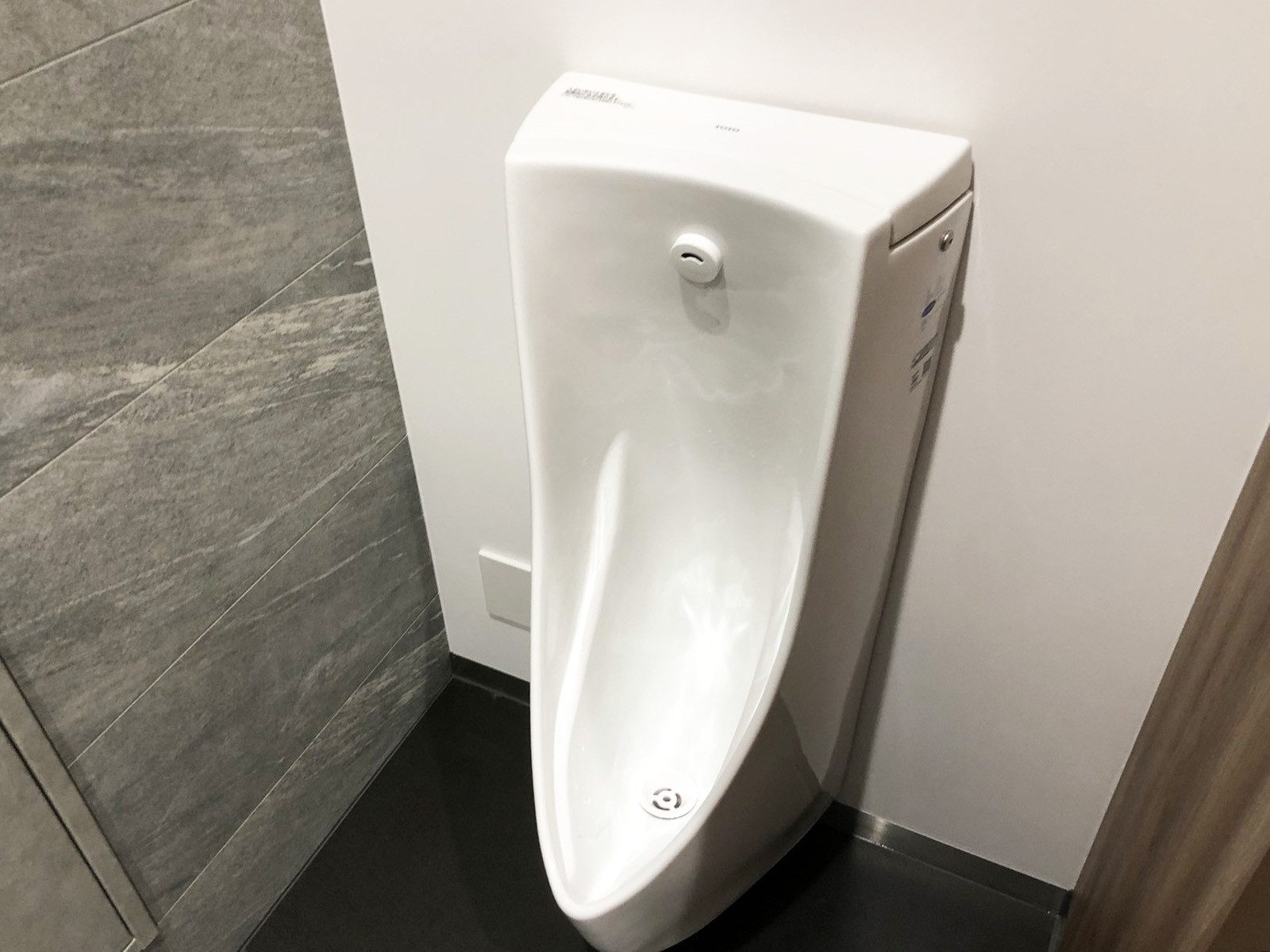 男性用トイレ