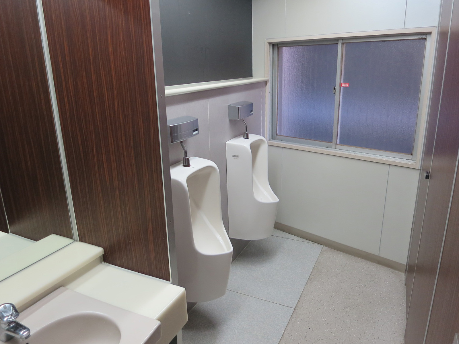 男性用トイレ