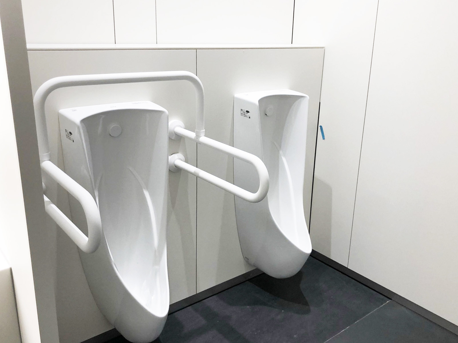 男性用トイレ