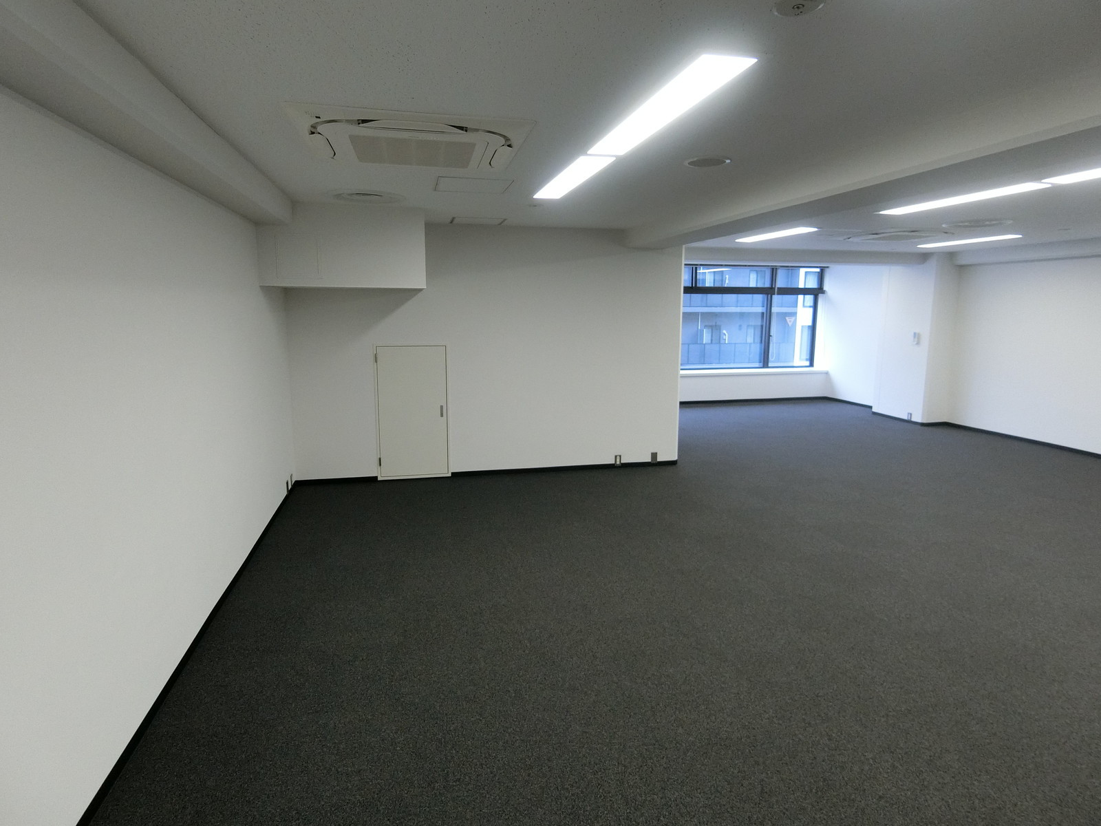 別角度の様子