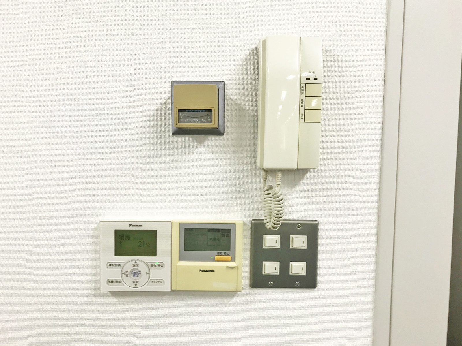 スイッチ類